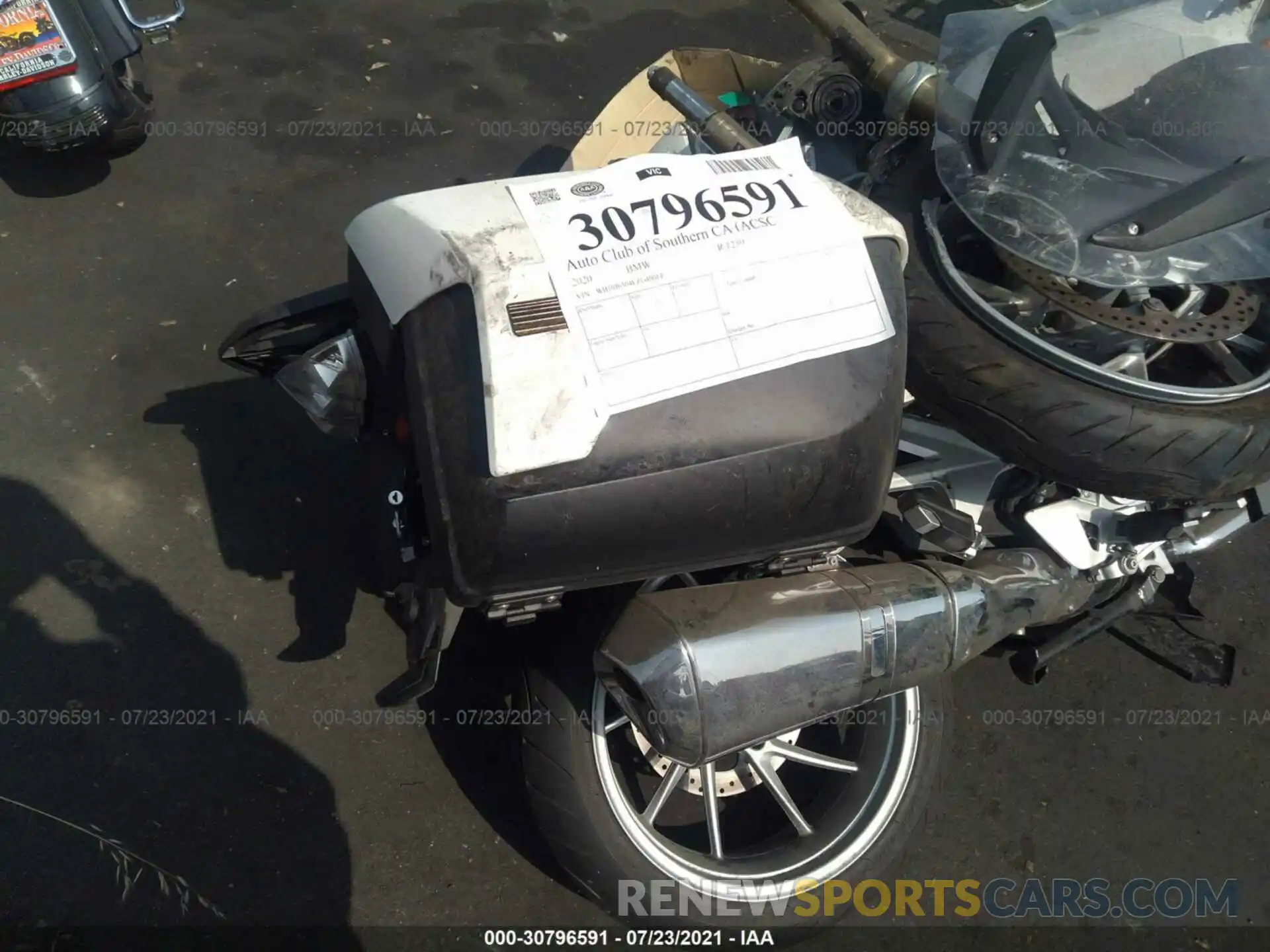 4 Фотография поврежденного автомобиля WB10J6304LZG40014 BMW R 1250 2020