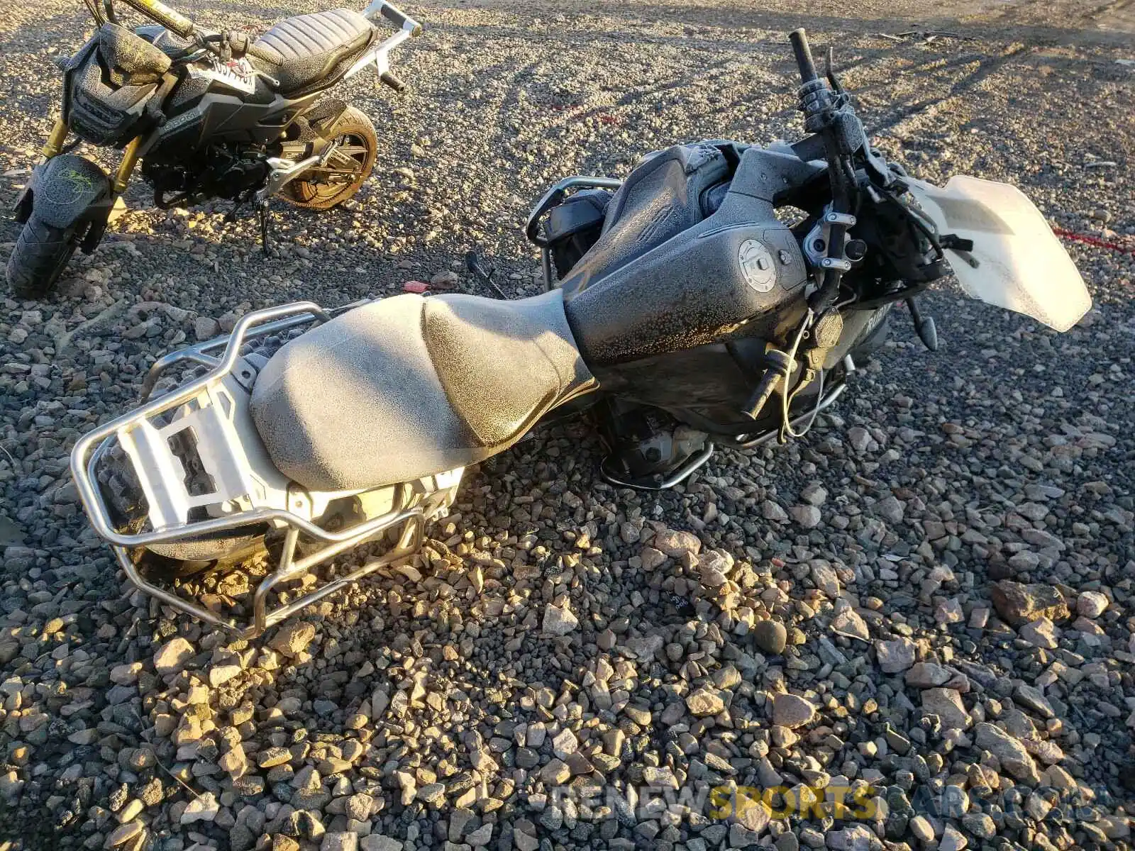 4 Photograph of a damaged car WB10J5305KZF77305 BMW R 1250 GS 2019