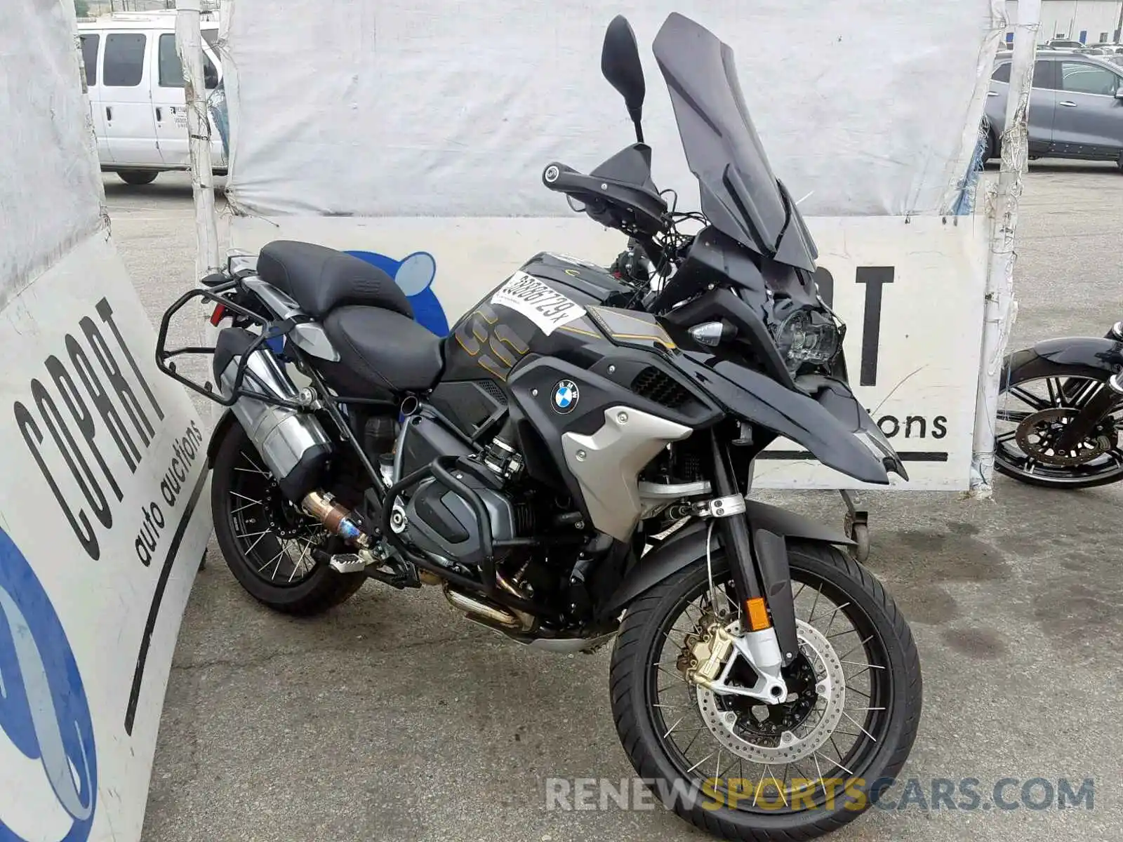 1 Фотография поврежденного автомобиля WB10J9301KZH98617 BMW R 1250 GS 2019