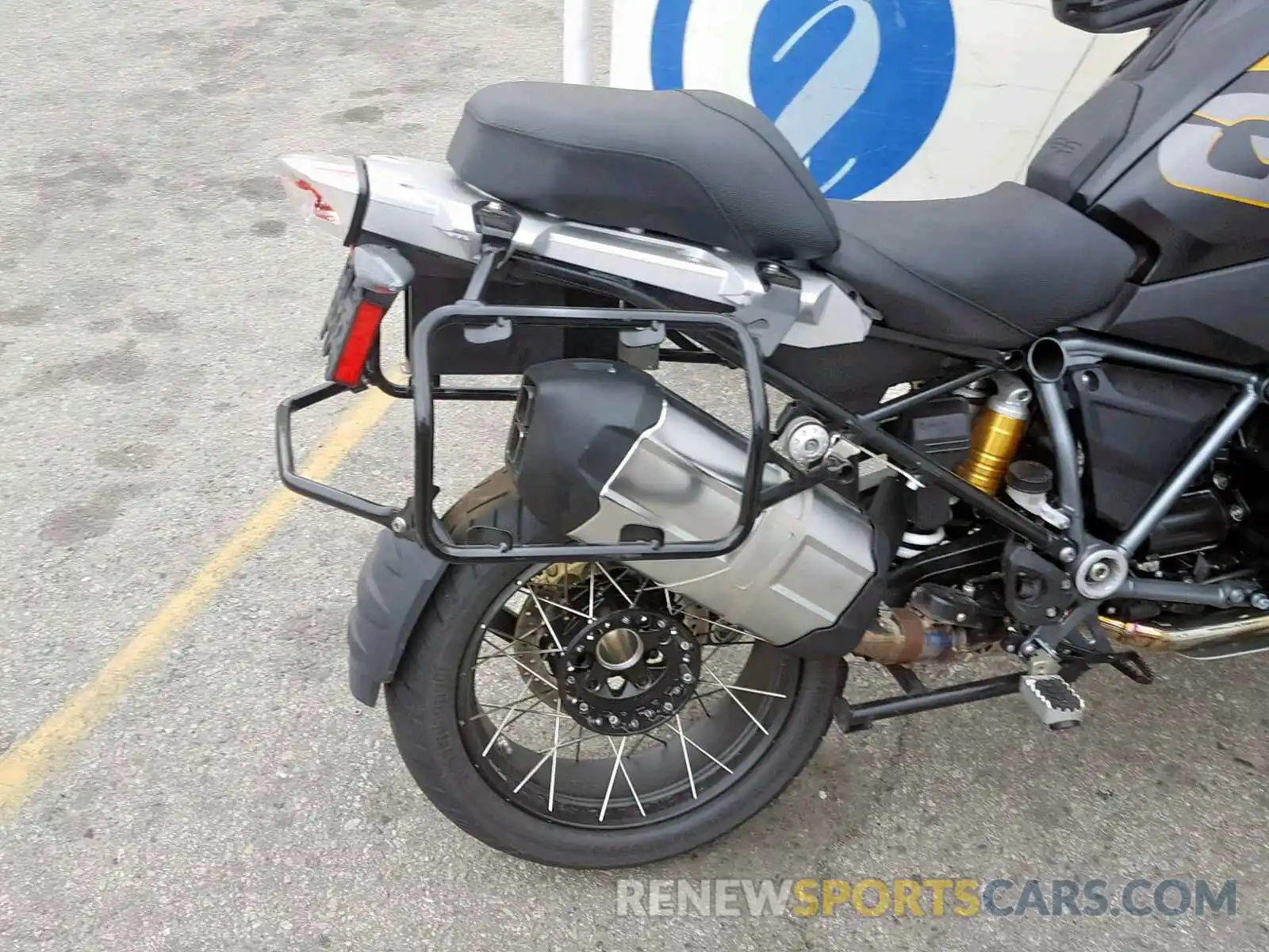 6 Фотография поврежденного автомобиля WB10J9301KZH98617 BMW R 1250 GS 2019