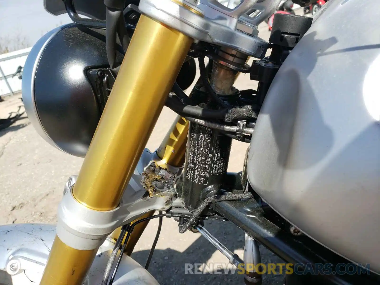 9 Фотография поврежденного автомобиля WB10L5305M6E14877 BMW R 2021