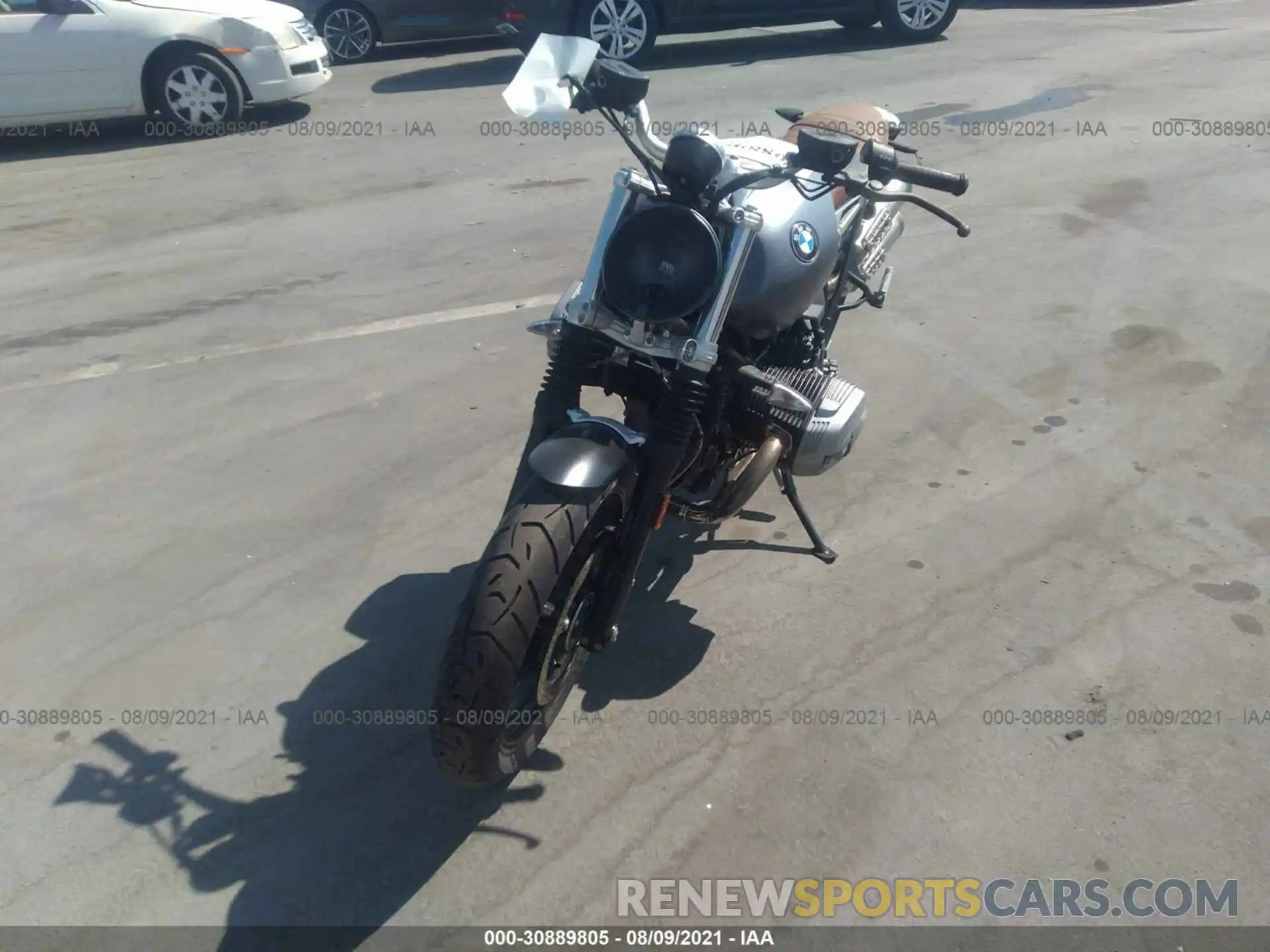 2 Photograph of a damaged car WB10J3305LZ795201 BMW R NINE T 2020