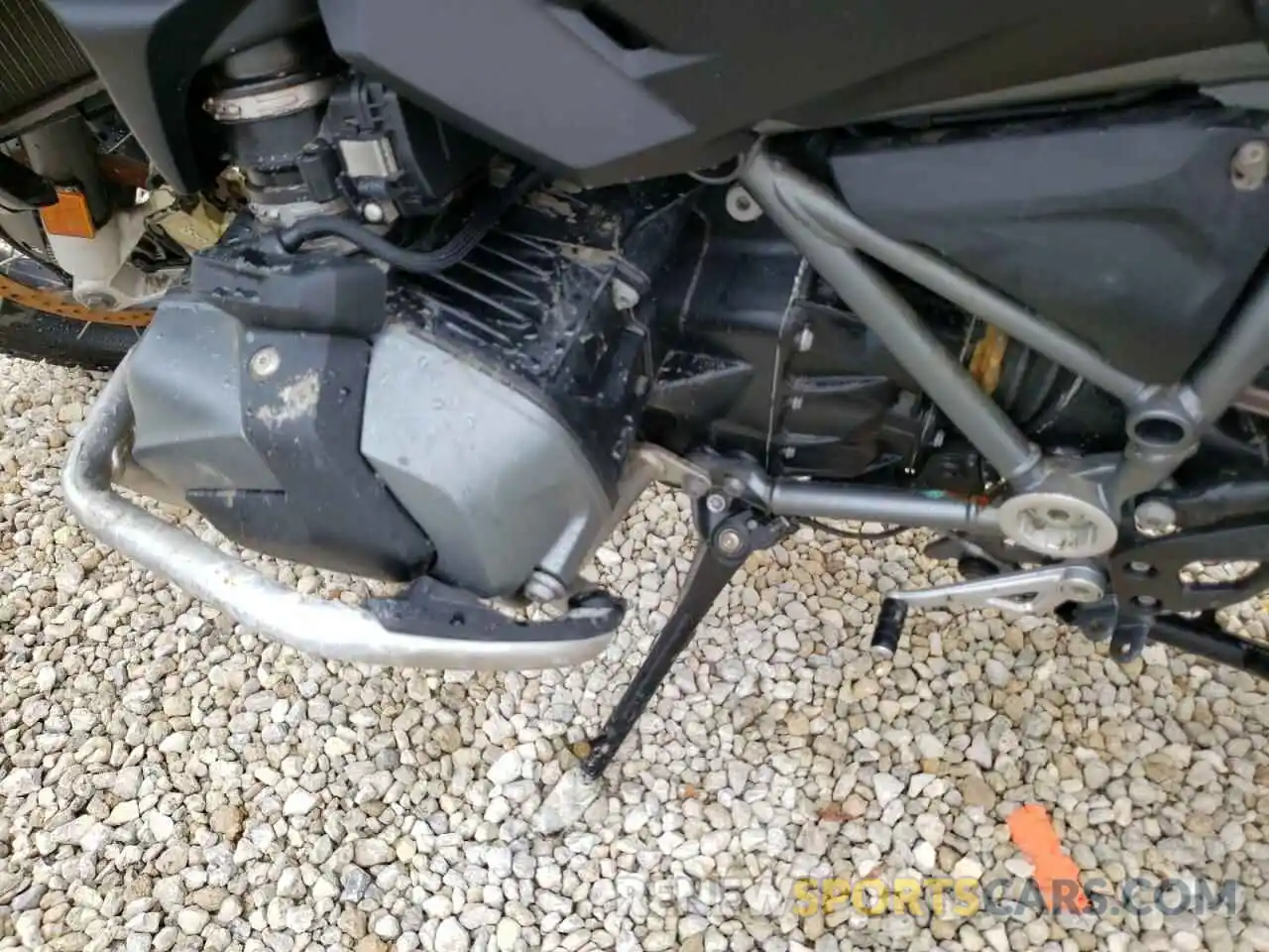 10 Photograph of a damaged car WB10J9306KZH99469 BMW R-SERIES 2019