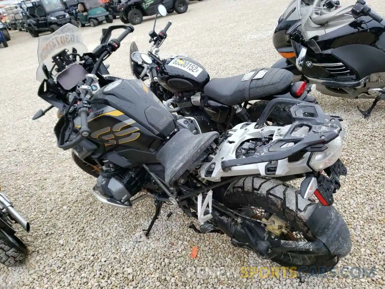 3 Photograph of a damaged car WB10J9306KZH99469 BMW R-SERIES 2019