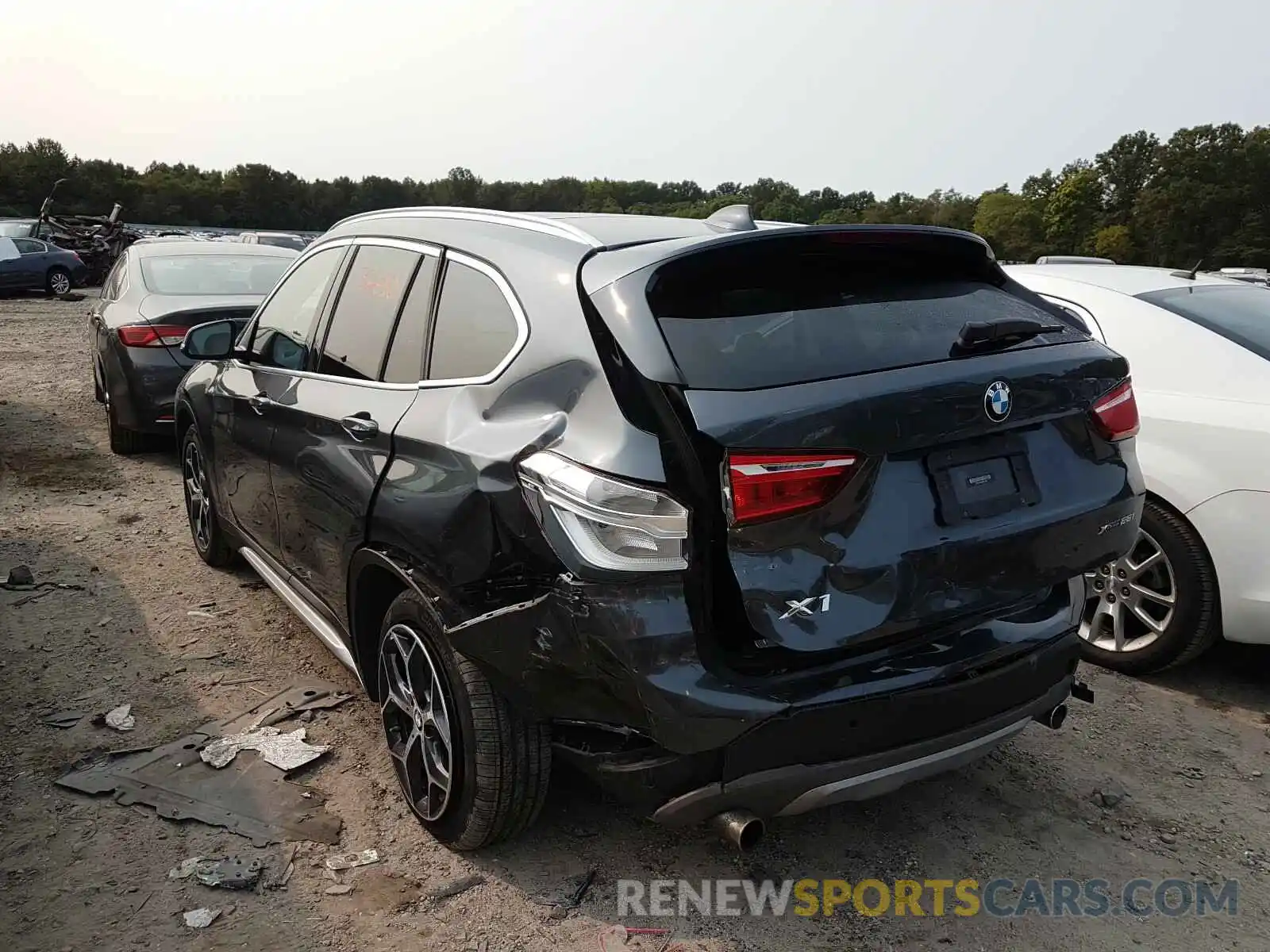 3 Фотография поврежденного автомобиля WBXHT3C50K5L37795 BMW X1 2019