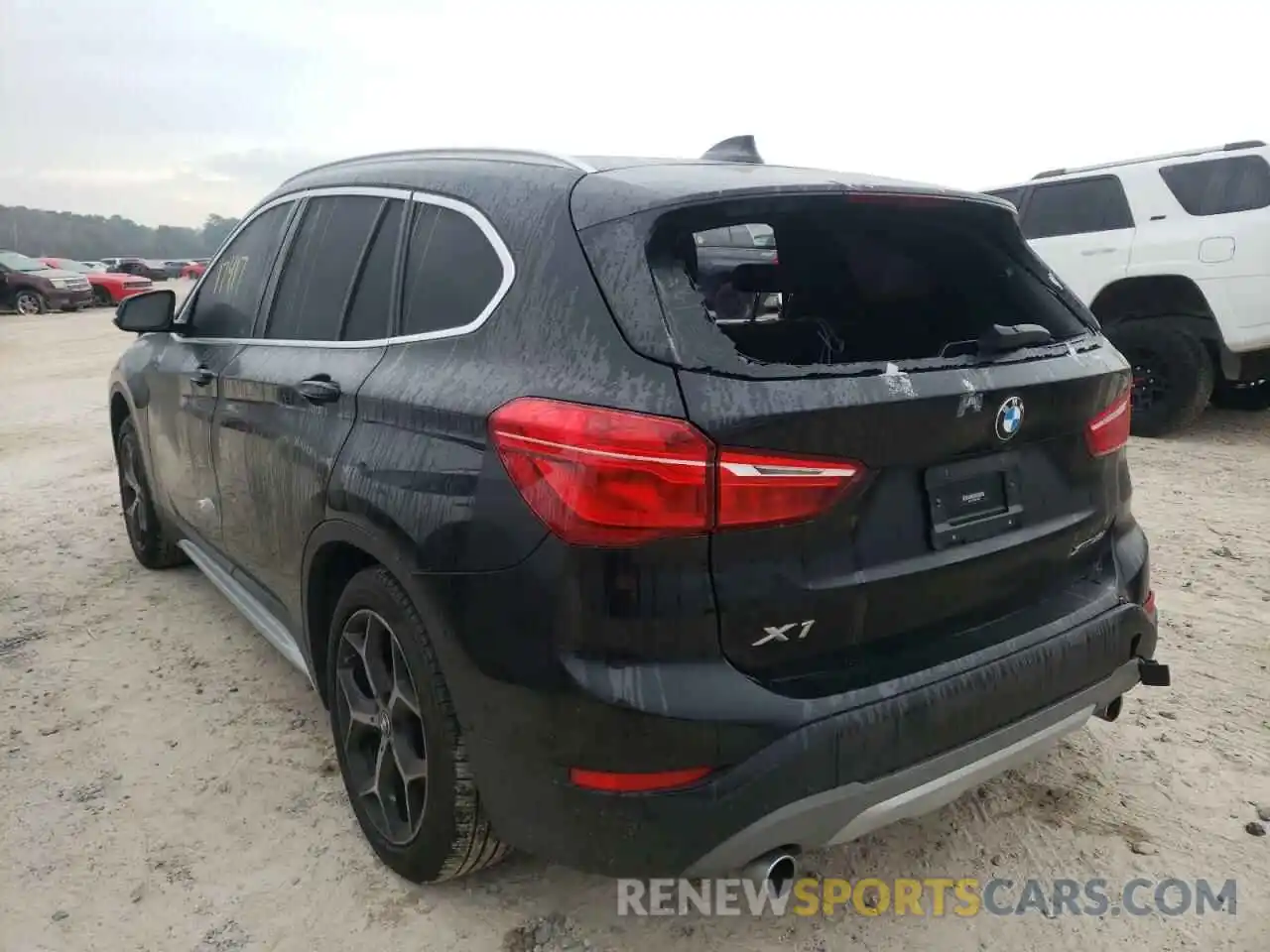 3 Photograph of a damaged car WBXHT3C50K5L39076 BMW X1 2019