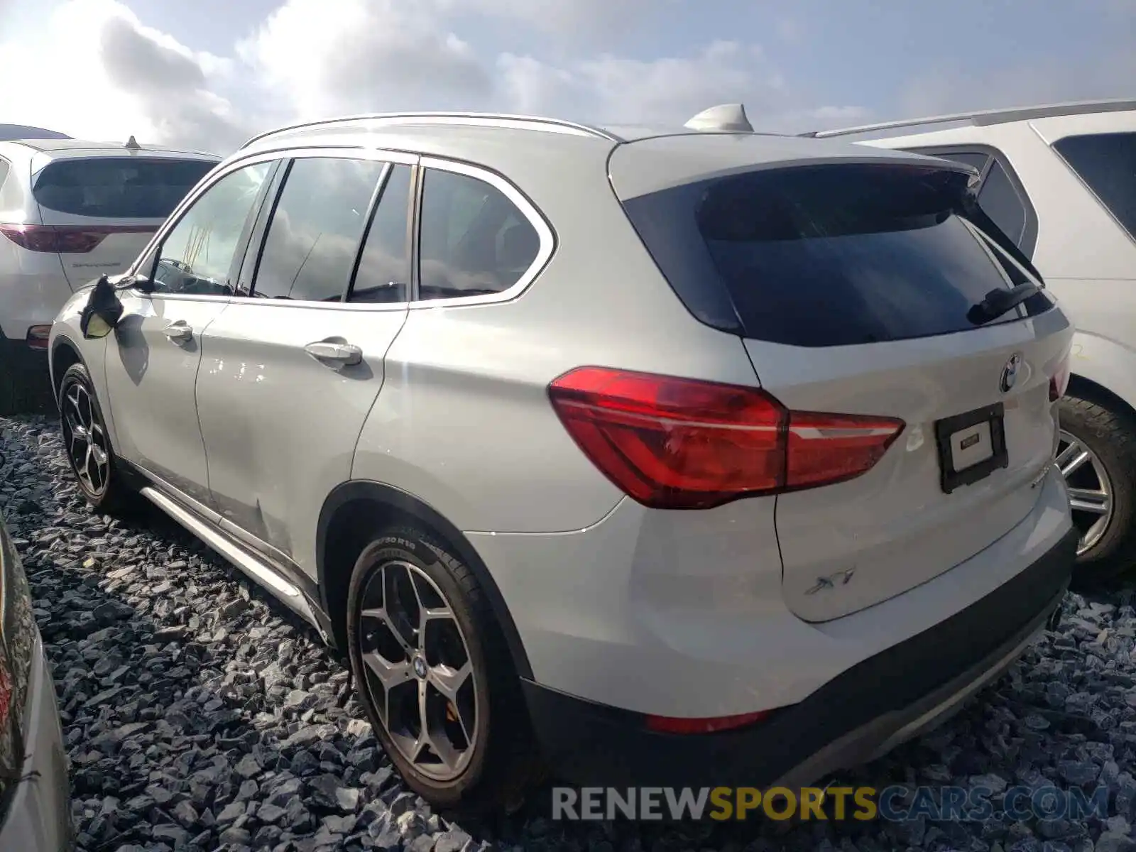 3 Photograph of a damaged car WBXHT3C50K5N15091 BMW X1 2019