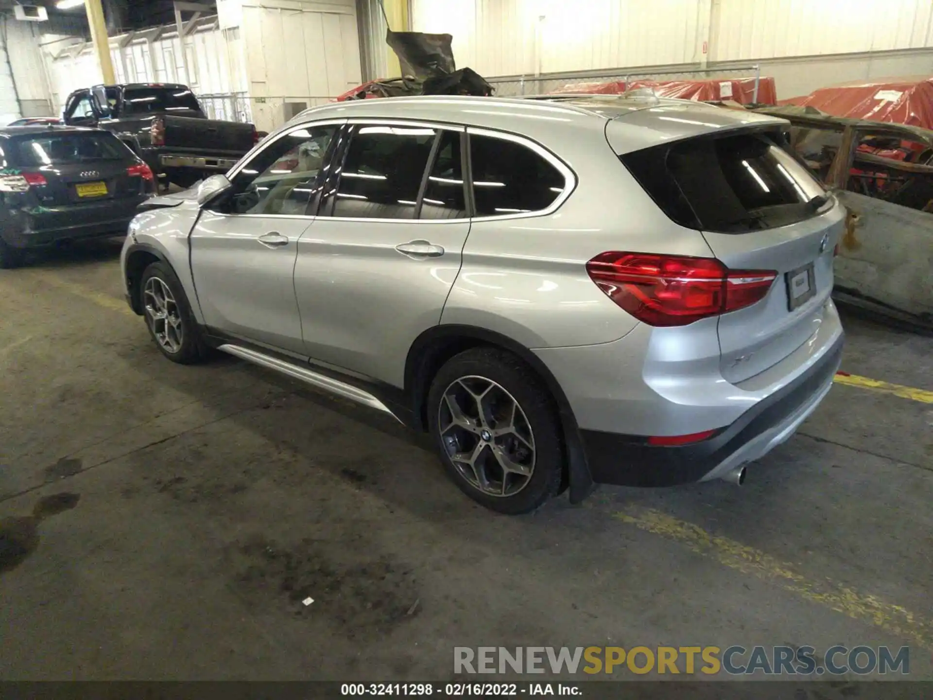 3 Photograph of a damaged car WBXHT3C51K3H35807 BMW X1 2019