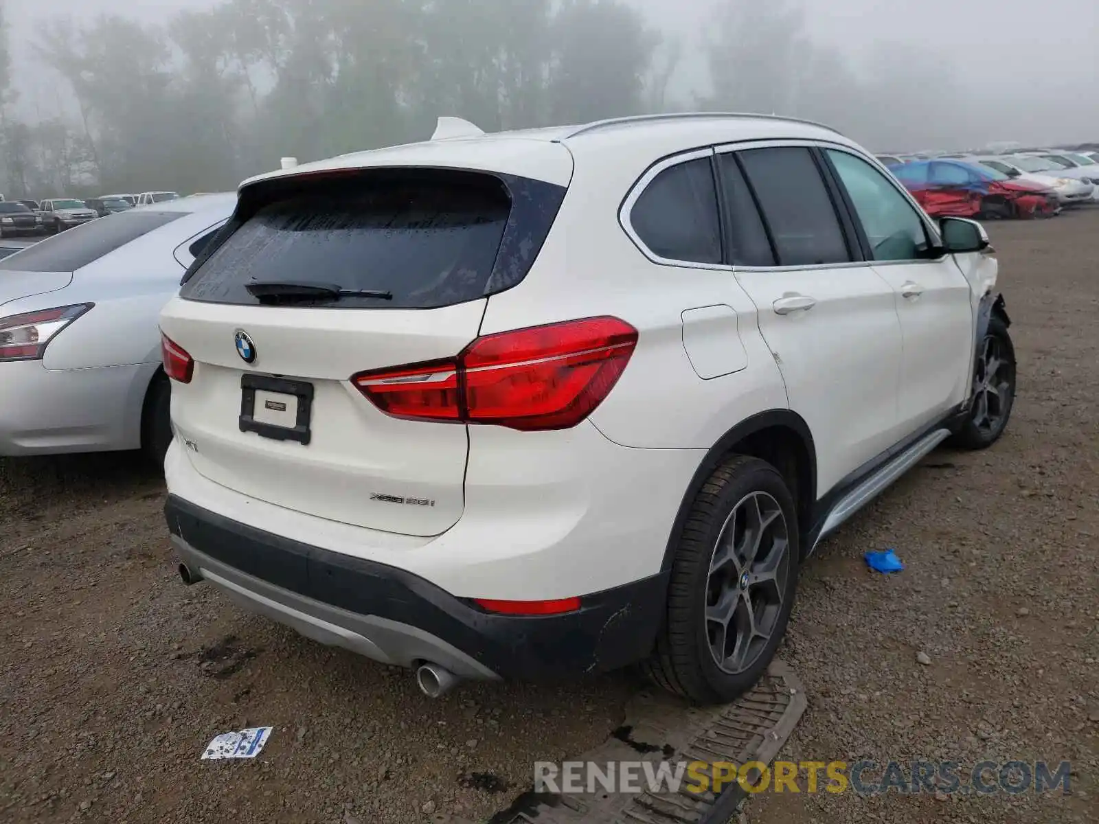 4 Фотография поврежденного автомобиля WBXHT3C51K3H36326 BMW X1 2019