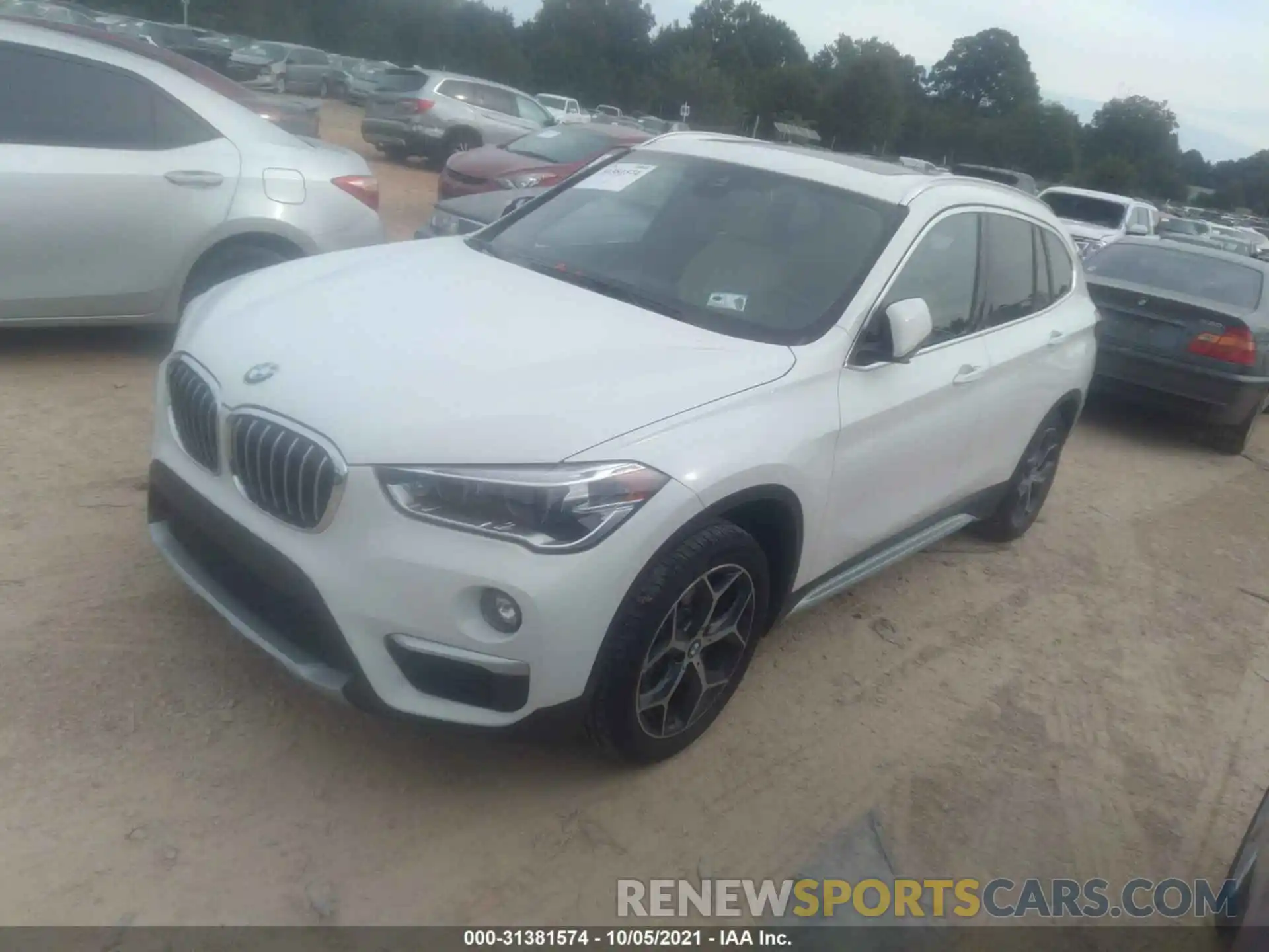 2 Фотография поврежденного автомобиля WBXHT3C51K5L35652 BMW X1 2019