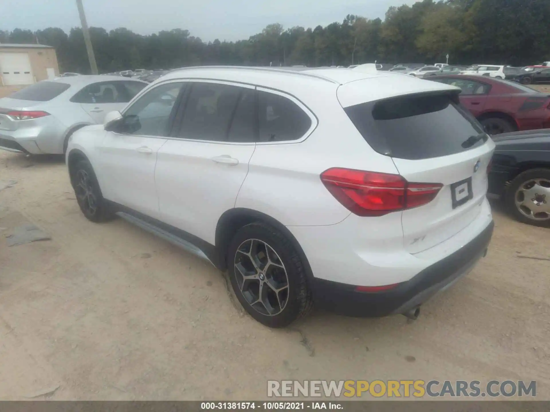 3 Photograph of a damaged car WBXHT3C51K5L35652 BMW X1 2019