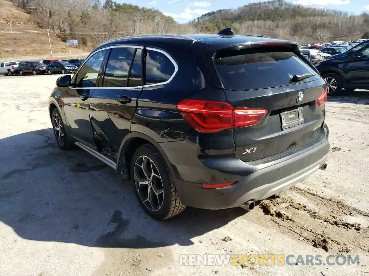 3 Photograph of a damaged car WBXHT3C51K5L37319 BMW X1 2019