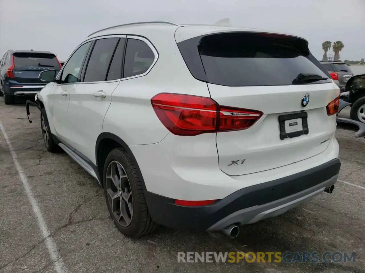 3 Photograph of a damaged car WBXHT3C51K5L38423 BMW X1 2019