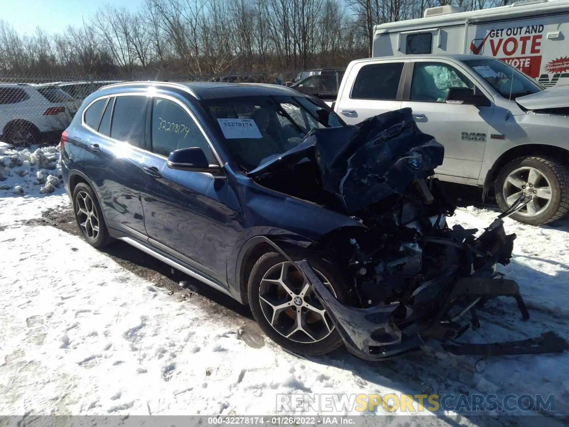 1 Photograph of a damaged car WBXHT3C51K5L89937 BMW X1 2019