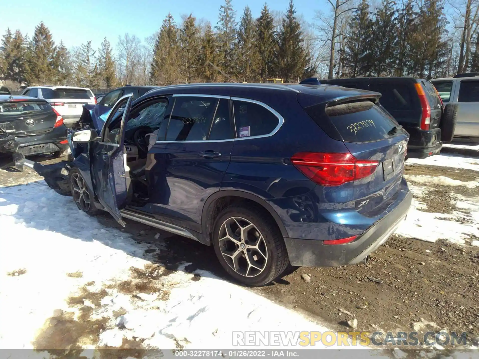 3 Photograph of a damaged car WBXHT3C51K5L89937 BMW X1 2019