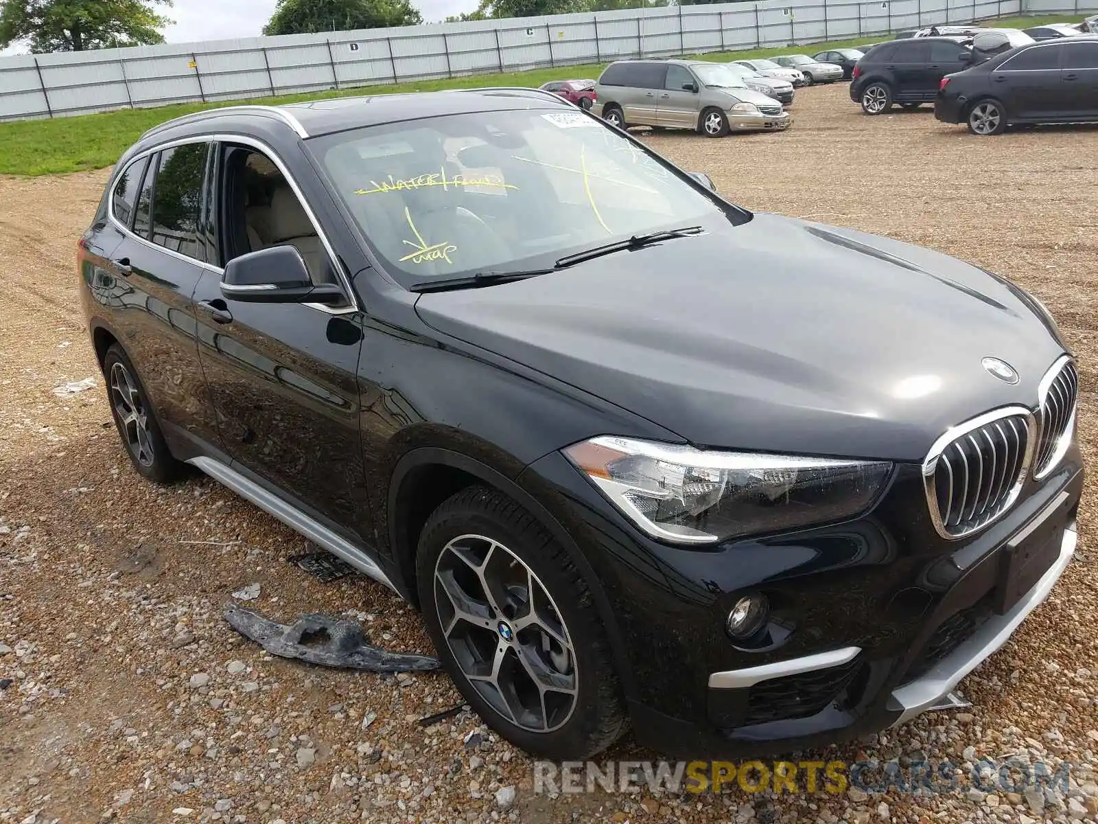 1 Photograph of a damaged car WBXHT3C51K5N52652 BMW X1 2019