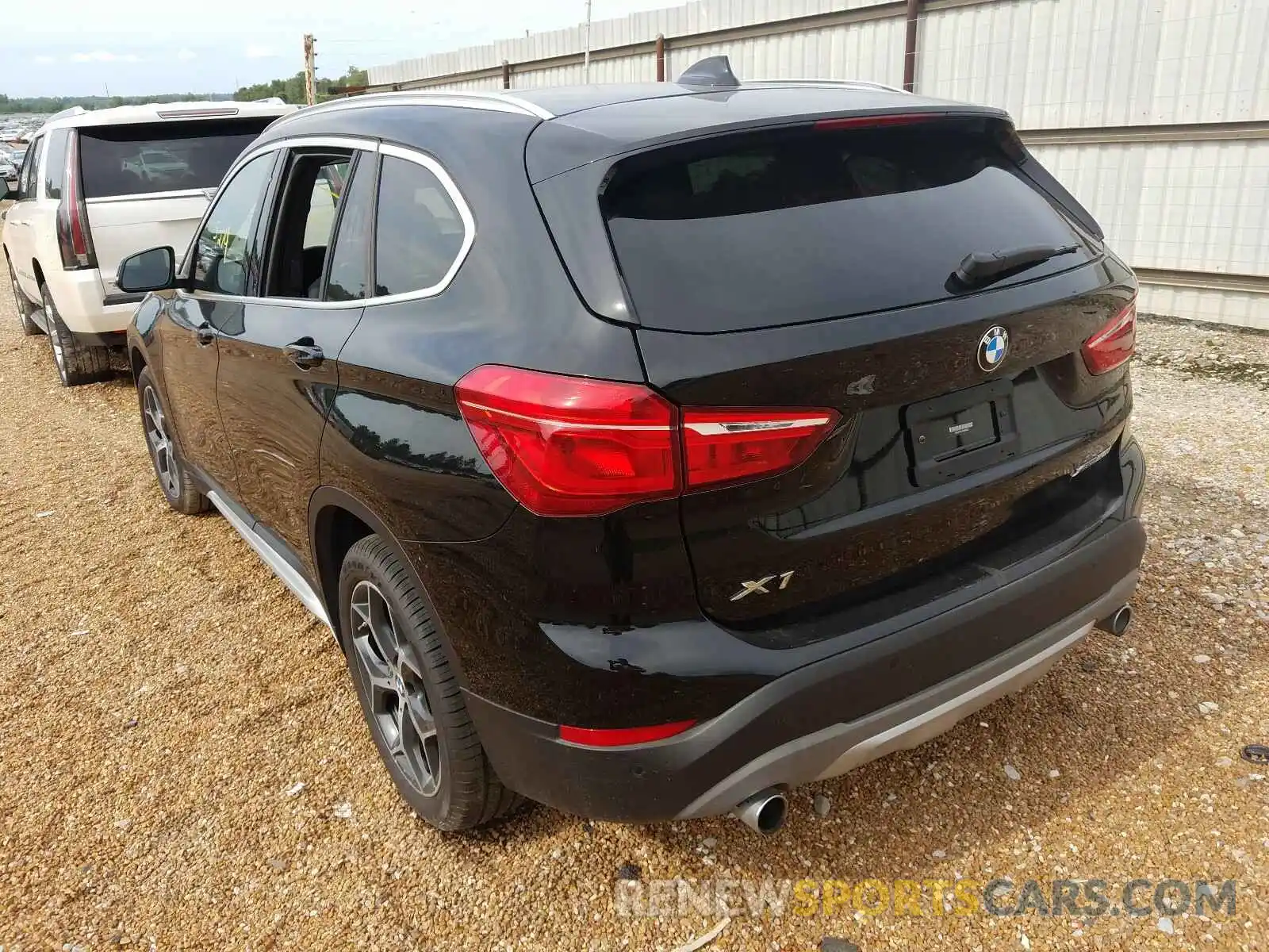 3 Photograph of a damaged car WBXHT3C51K5N52652 BMW X1 2019