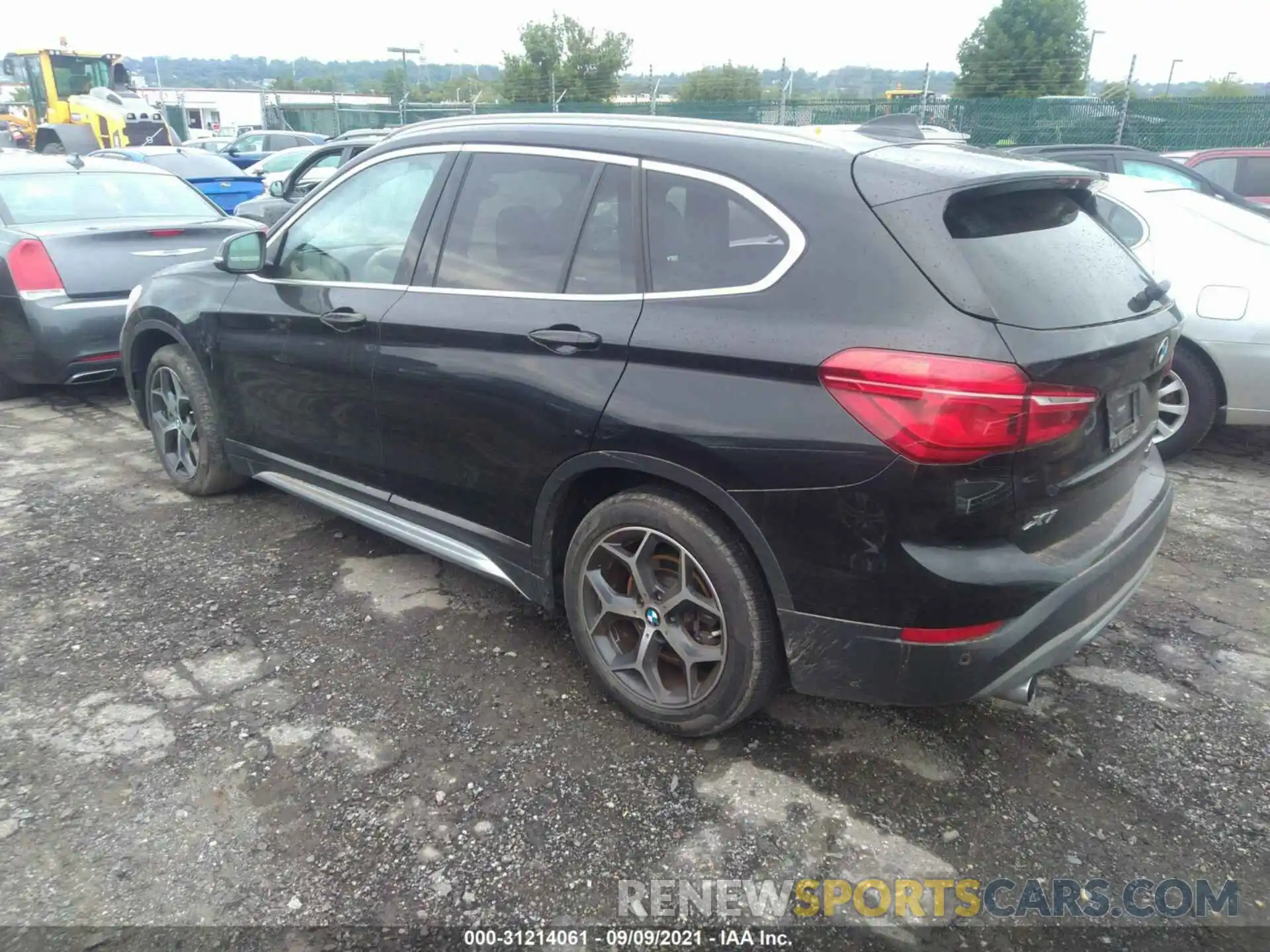 3 Фотография поврежденного автомобиля WBXHT3C52K3H35363 BMW X1 2019