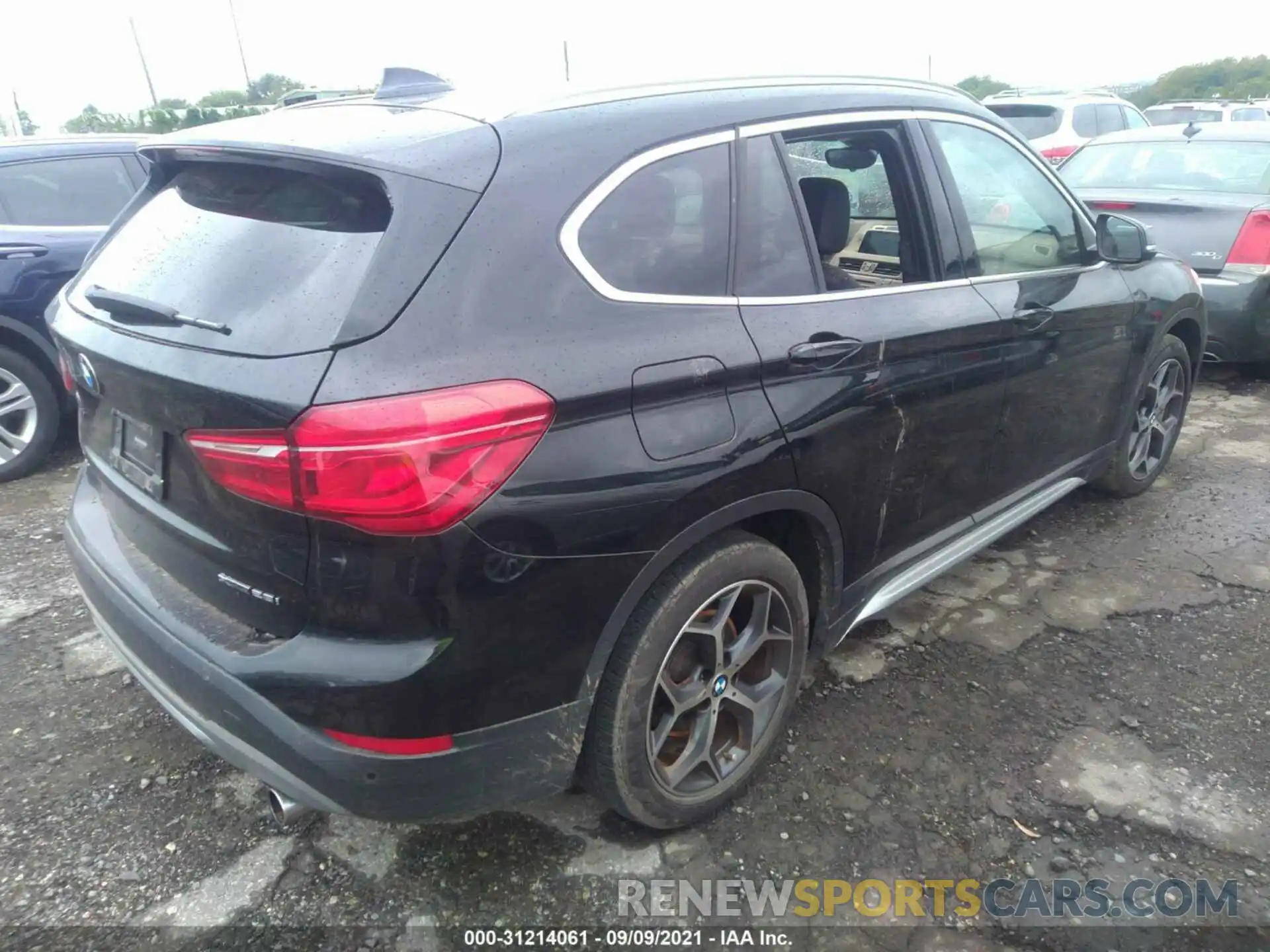 4 Фотография поврежденного автомобиля WBXHT3C52K3H35363 BMW X1 2019