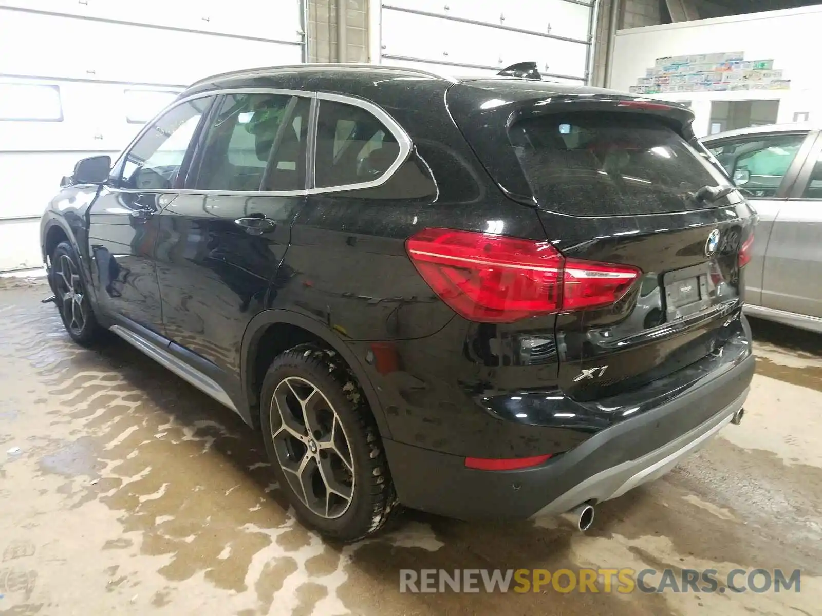 3 Photograph of a damaged car WBXHT3C53K3H36988 BMW X1 2019