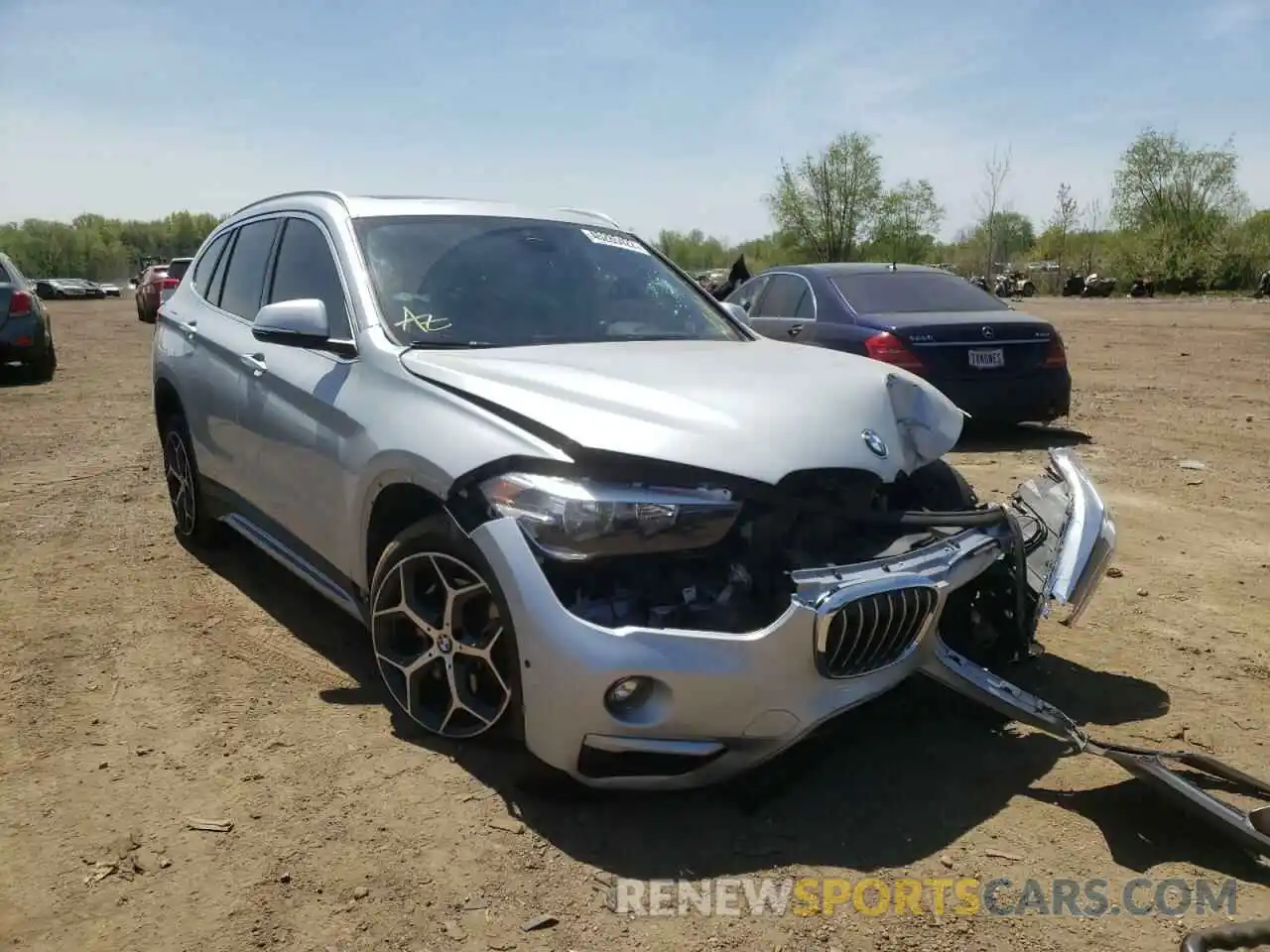 1 Фотография поврежденного автомобиля WBXHT3C53K5L35958 BMW X1 2019