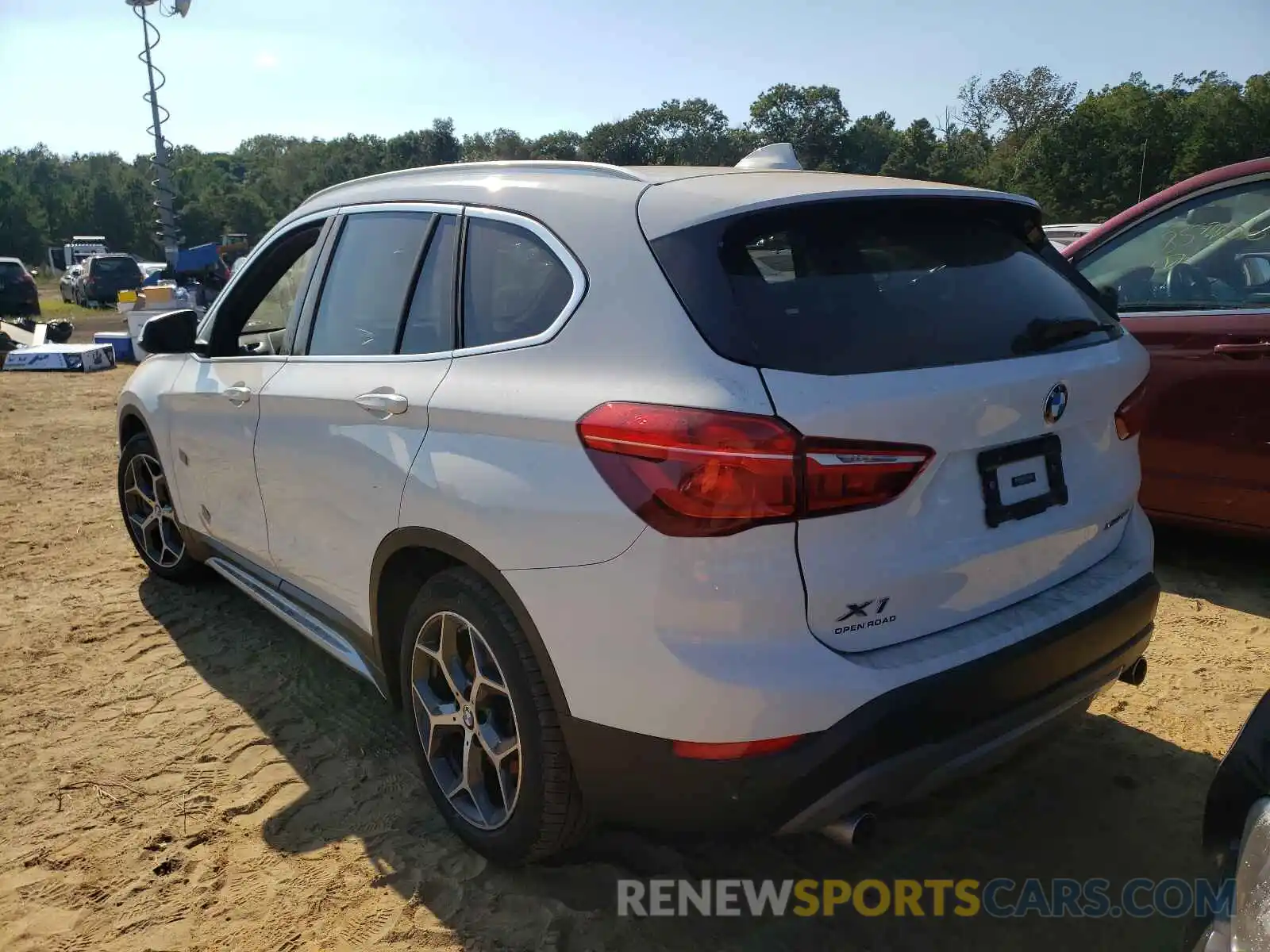 3 Photograph of a damaged car WBXHT3C53K5L90622 BMW X1 2019