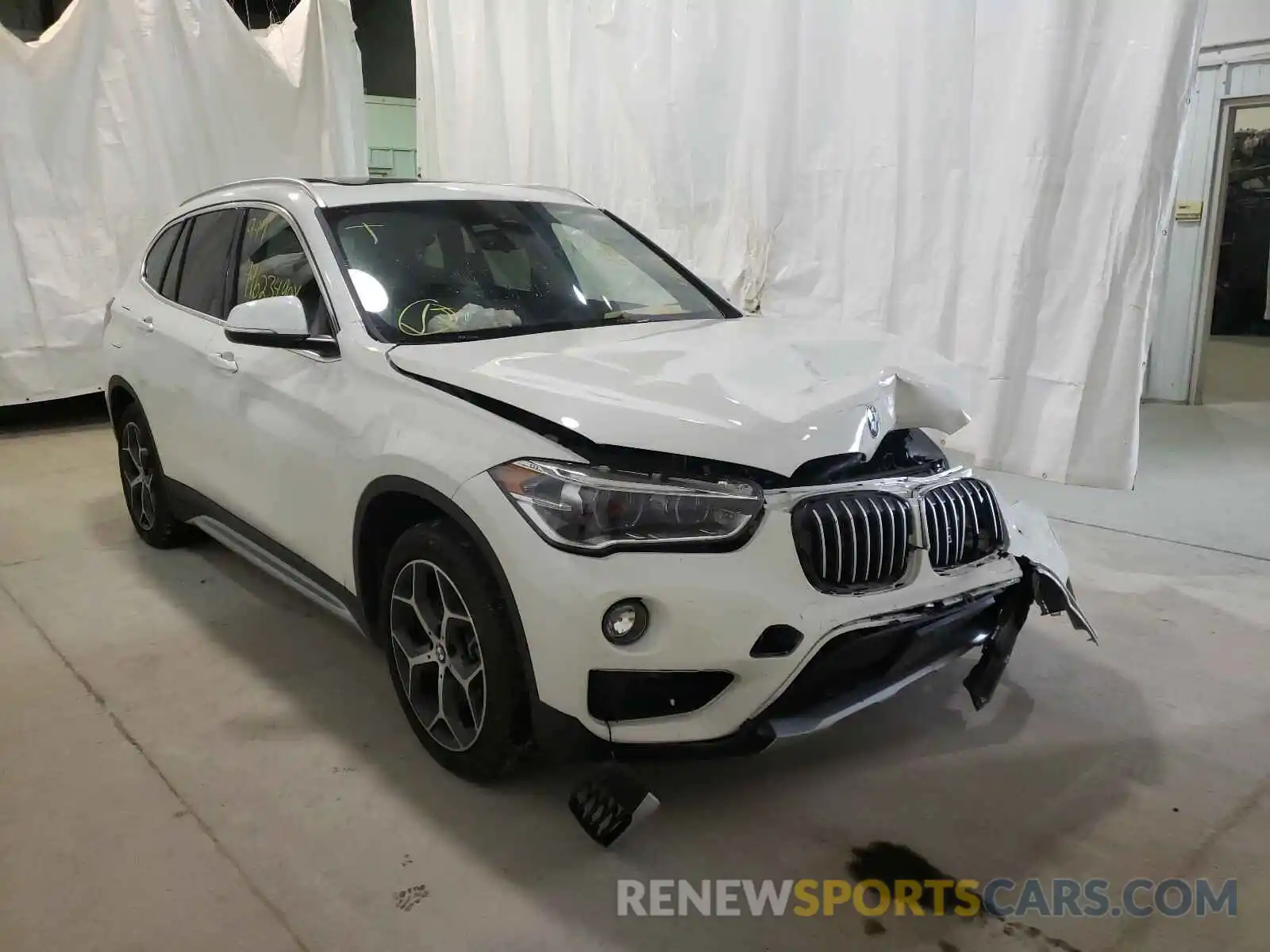 1 Фотография поврежденного автомобиля WBXHT3C53K5L91107 BMW X1 2019