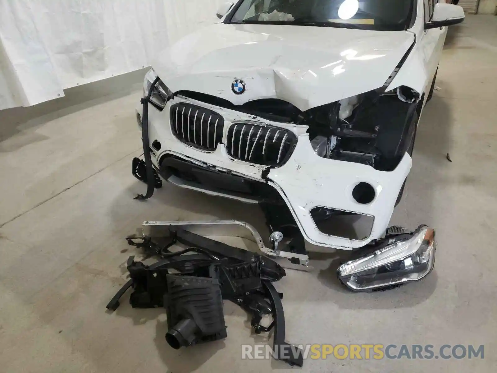 9 Фотография поврежденного автомобиля WBXHT3C53K5L91107 BMW X1 2019