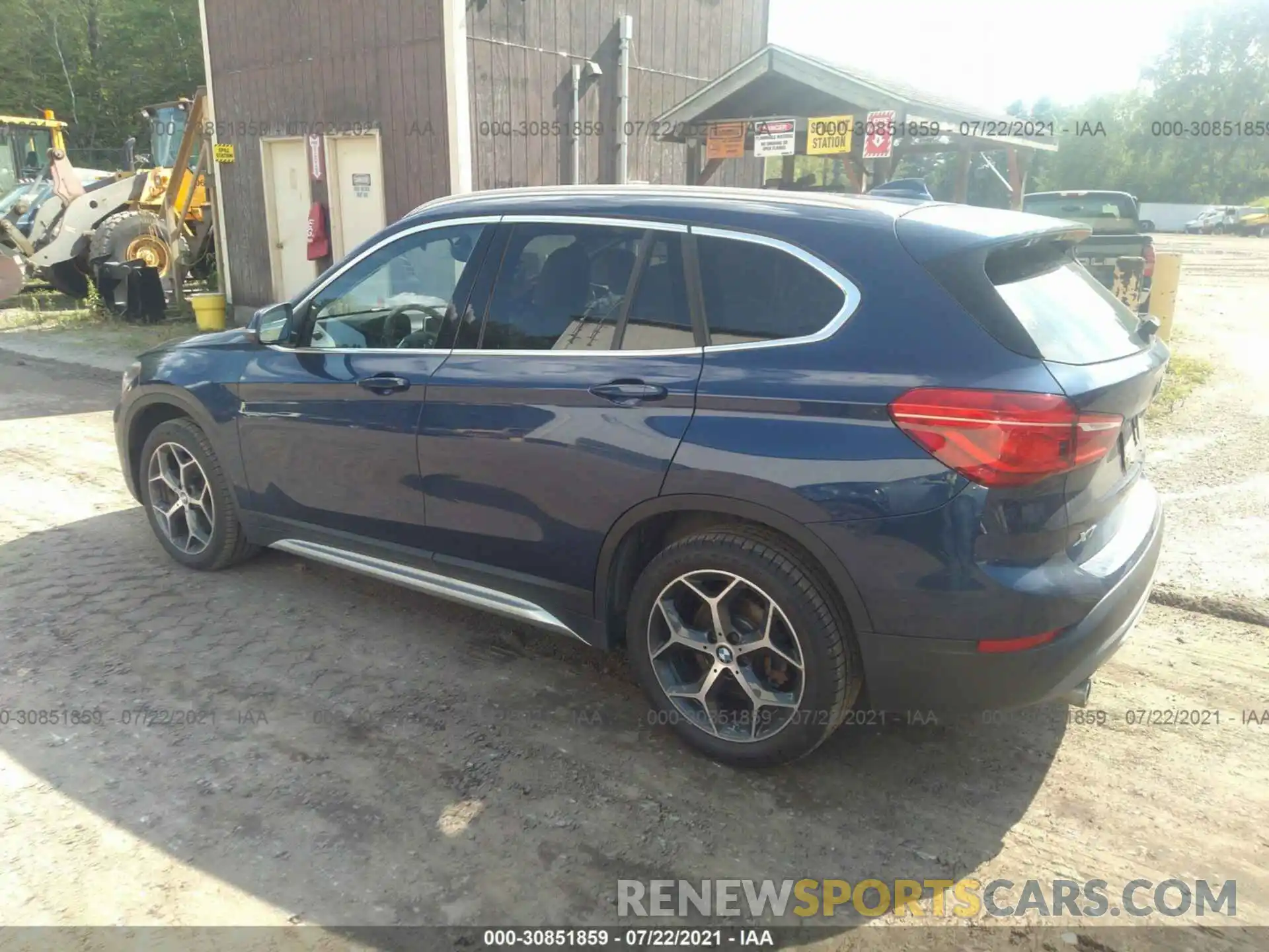 3 Фотография поврежденного автомобиля WBXHT3C54K5L36102 BMW X1 2019