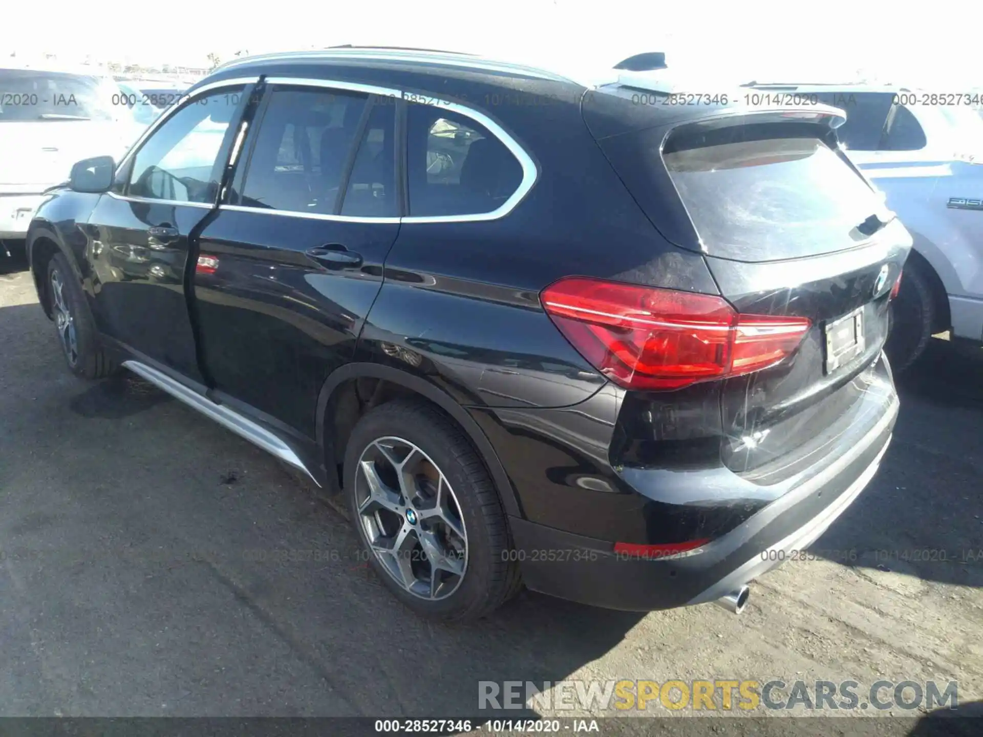 3 Фотография поврежденного автомобиля WBXHT3C54K5L37475 BMW X1 2019