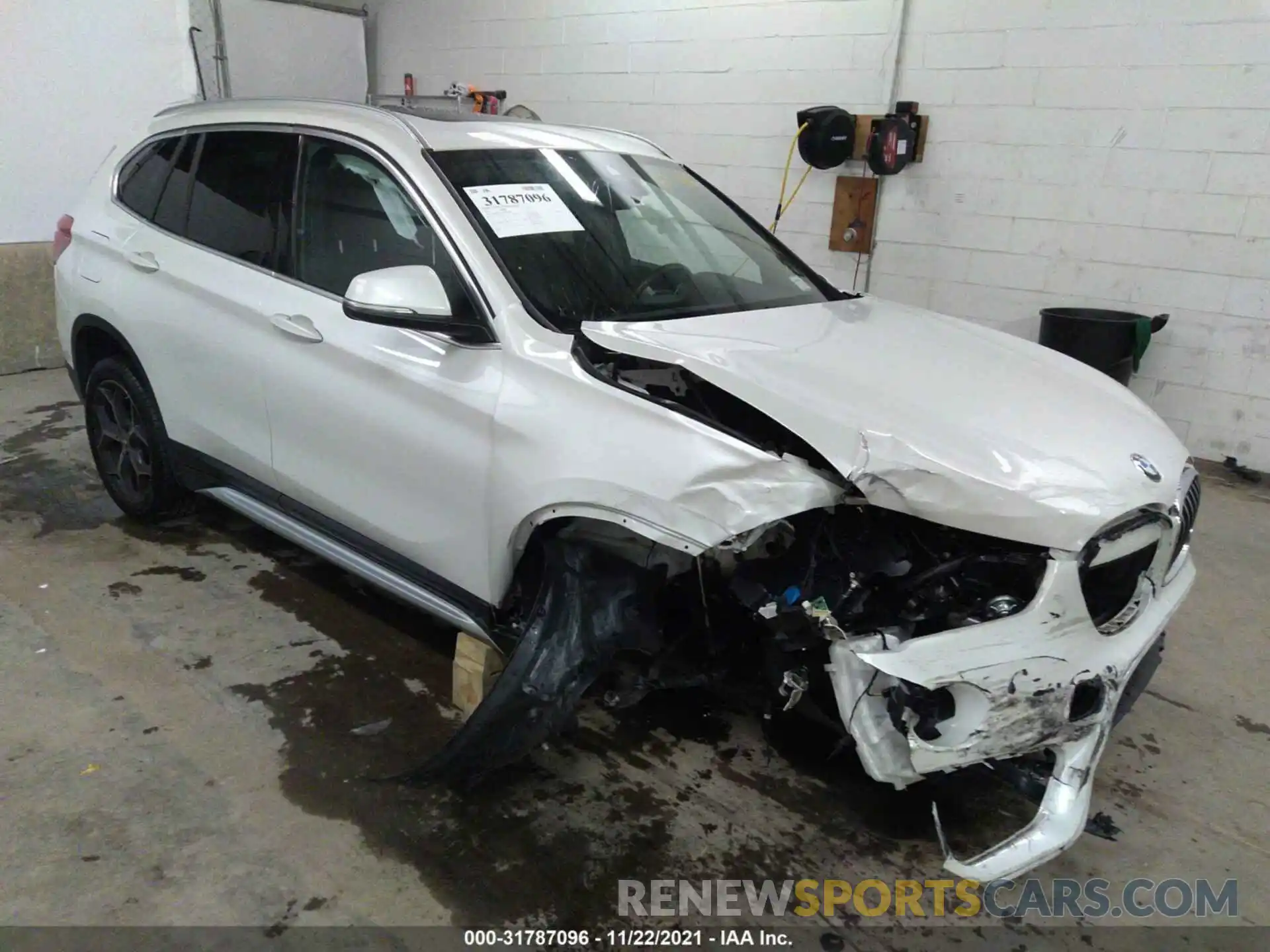 1 Photograph of a damaged car WBXHT3C54K5L38495 BMW X1 2019