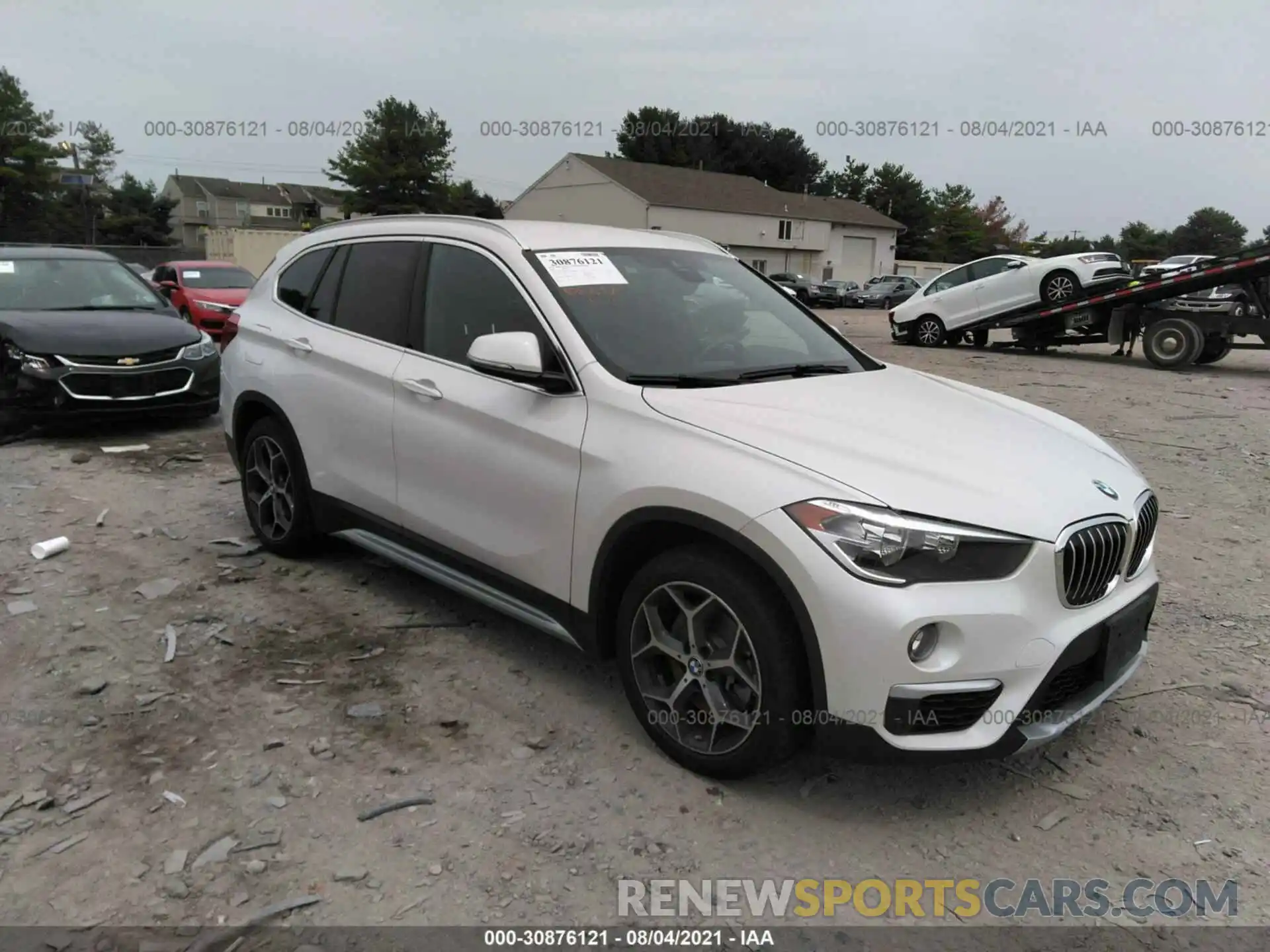 1 Фотография поврежденного автомобиля WBXHT3C54K5L97921 BMW X1 2019