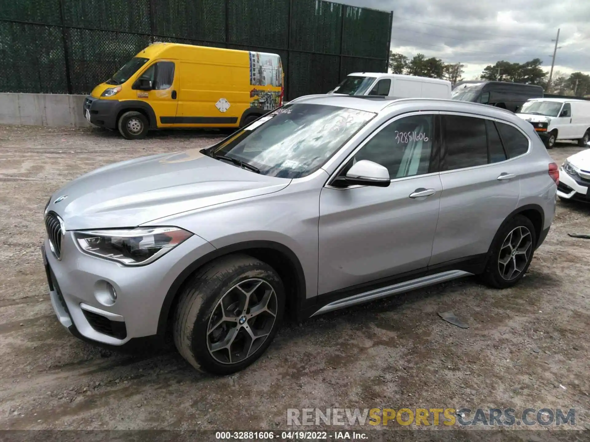 2 Photograph of a damaged car WBXHT3C54K5N30340 BMW X1 2019