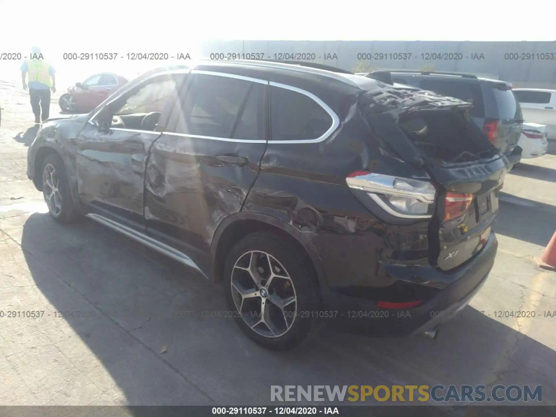 3 Photograph of a damaged car WBXHT3C55K3H34224 BMW X1 2019