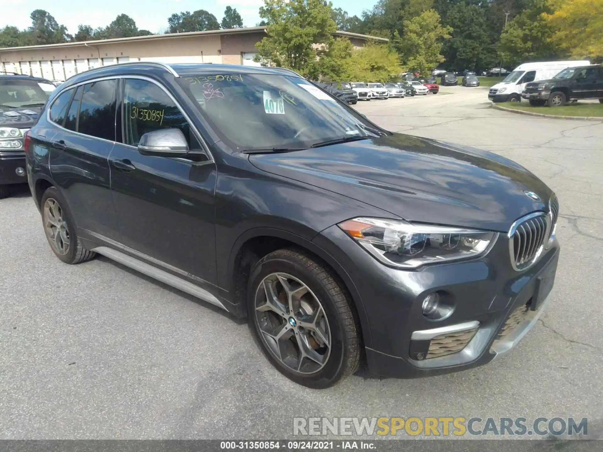 1 Photograph of a damaged car WBXHT3C55K3H36815 BMW X1 2019