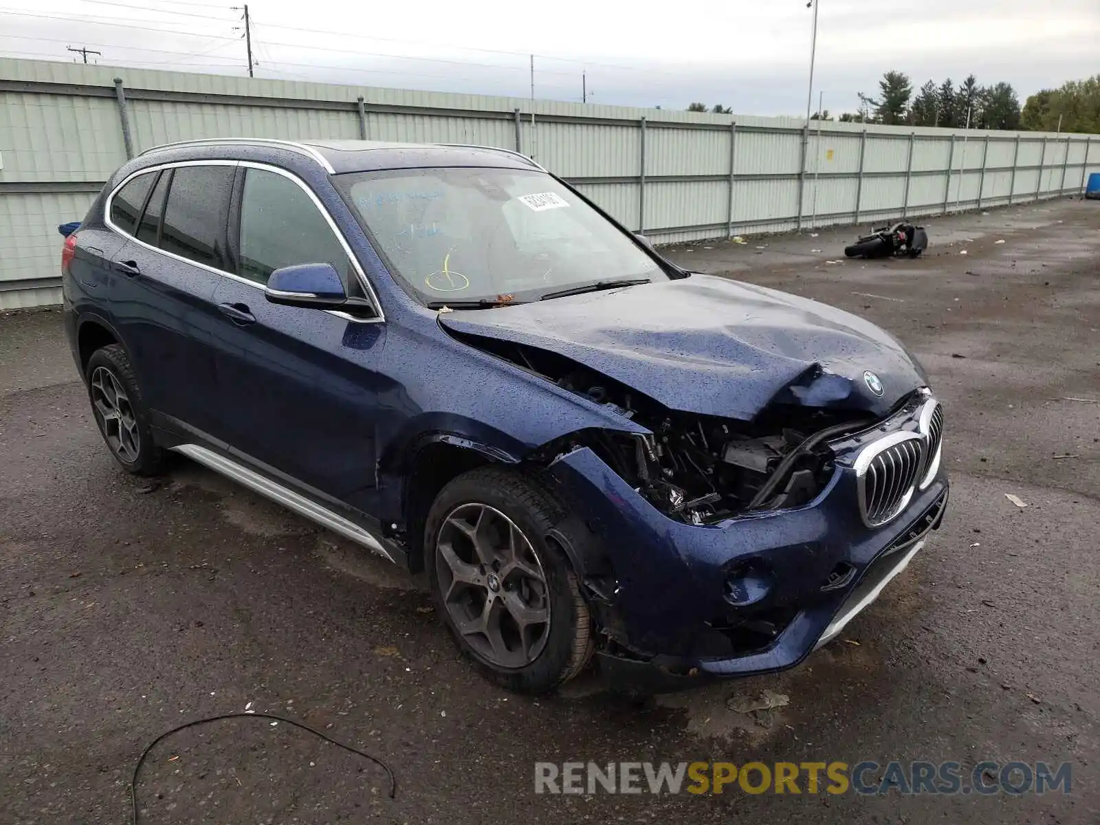 1 Photograph of a damaged car WBXHT3C55K5L36741 BMW X1 2019