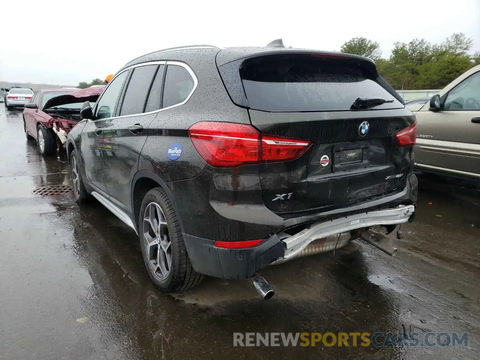 3 Photograph of a damaged car WBXHT3C55K5L90721 BMW X1 2019