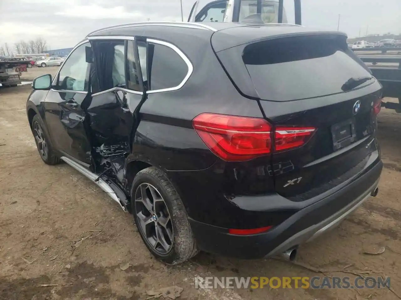 3 Photograph of a damaged car WBXHT3C56K3H34717 BMW X1 2019