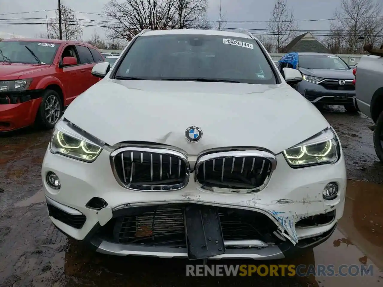 5 Photograph of a damaged car WBXHT3C56K5L35422 BMW X1 2019