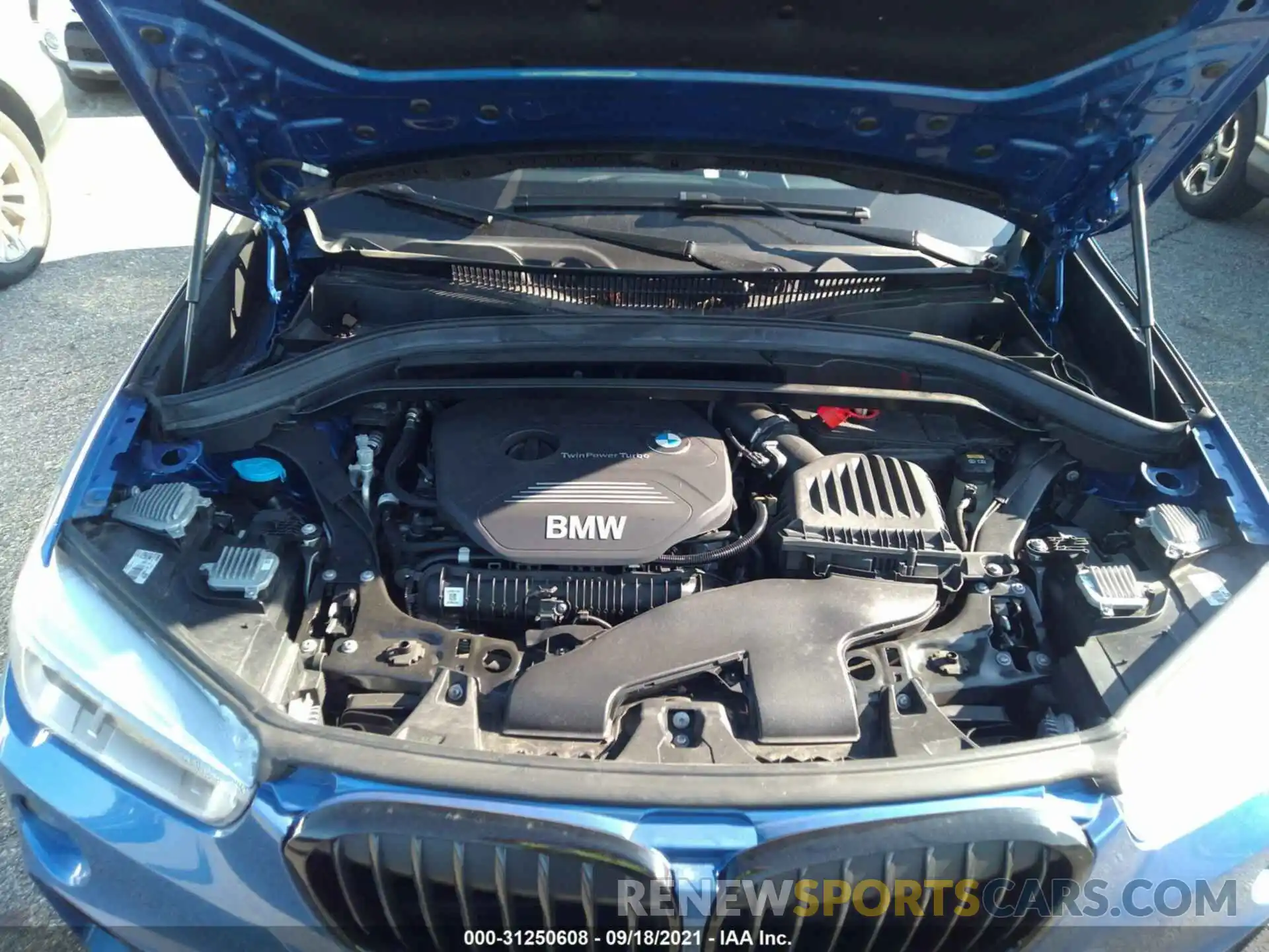 10 Фотография поврежденного автомобиля WBXHT3C56K5L37476 BMW X1 2019