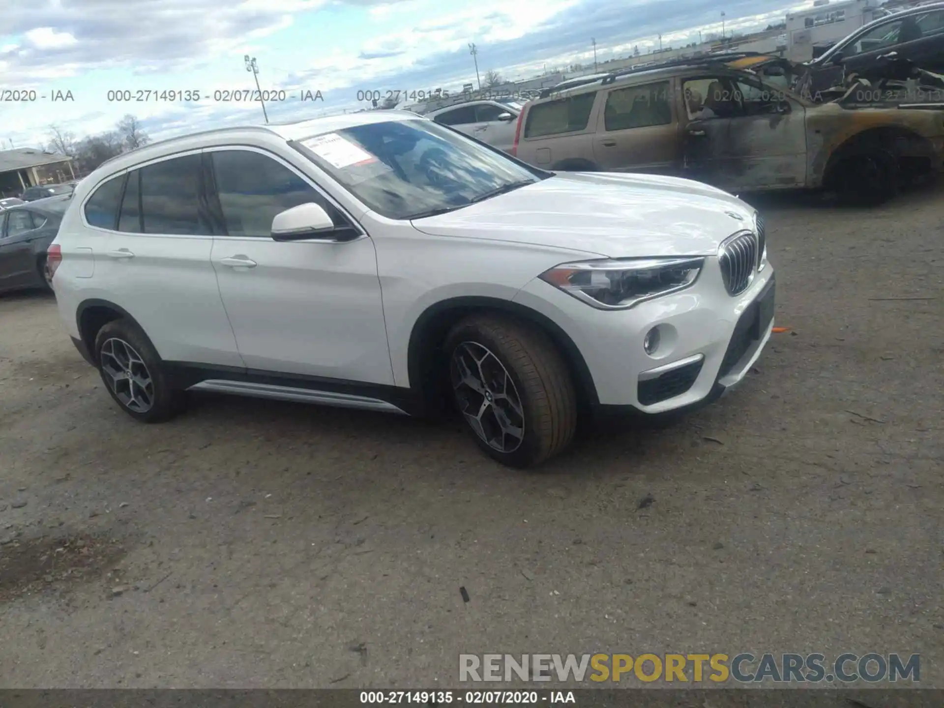 1 Photograph of a damaged car WBXHT3C56K5L37722 BMW X1 2019