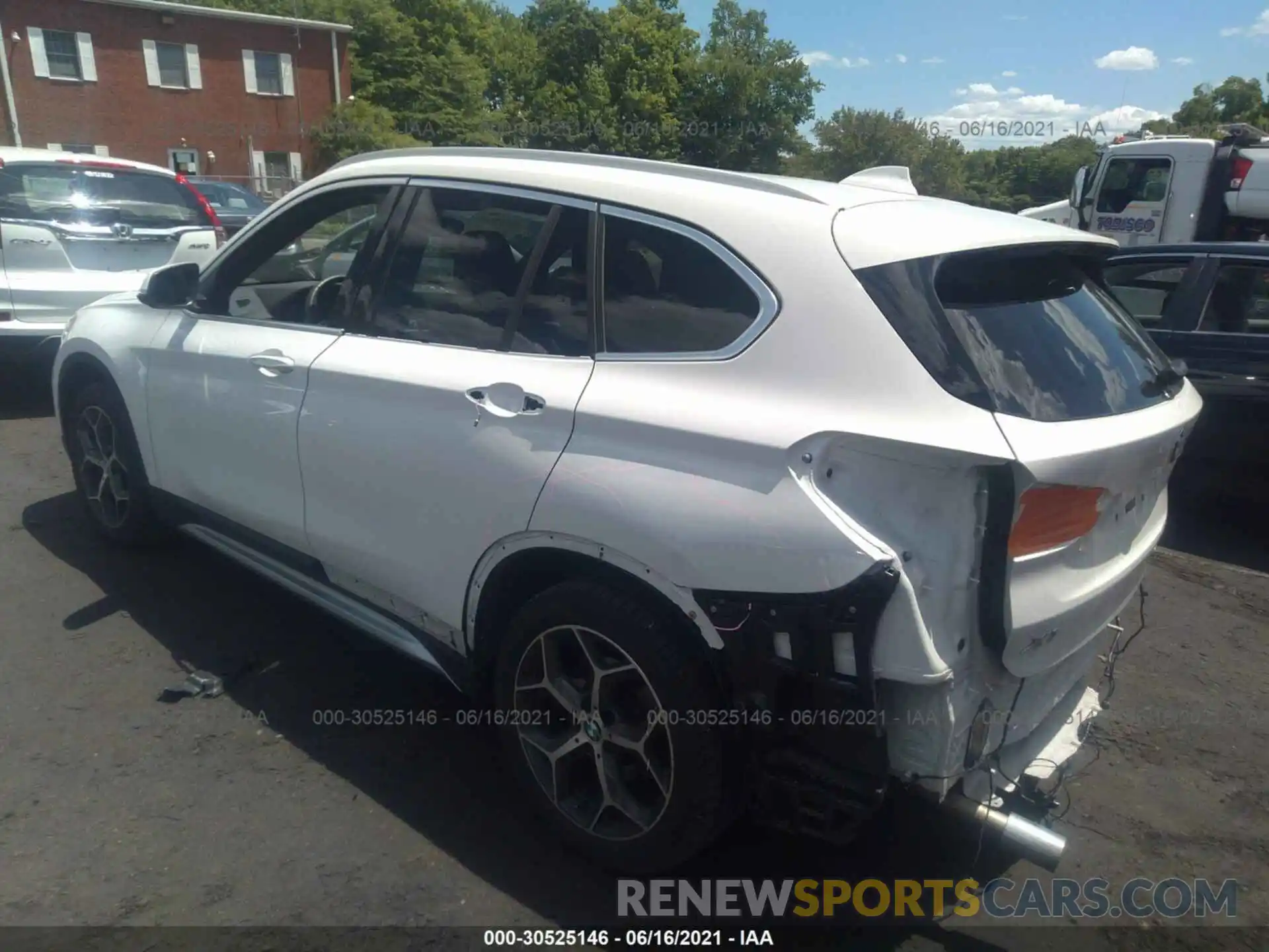 3 Photograph of a damaged car WBXHT3C56K5N56437 BMW X1 2019