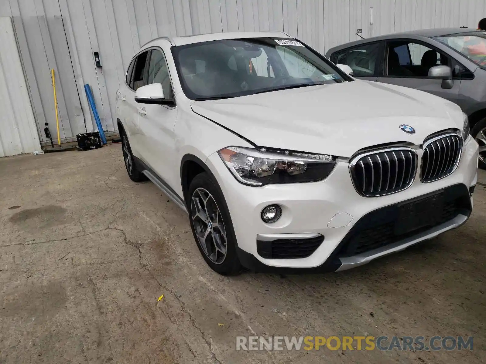 1 Photograph of a damaged car WBXHT3C57K3H35391 BMW X1 2019