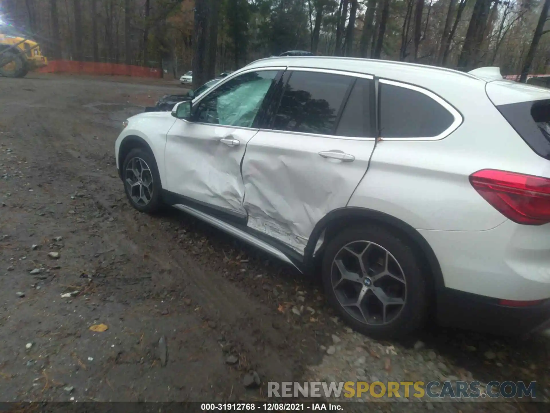 6 Photograph of a damaged car WBXHT3C57K5L36823 BMW X1 2019