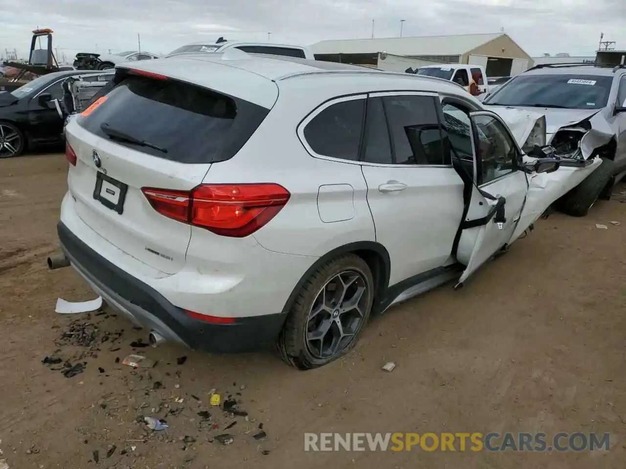 3 Photograph of a damaged car WBXHT3C57K5L89926 BMW X1 2019