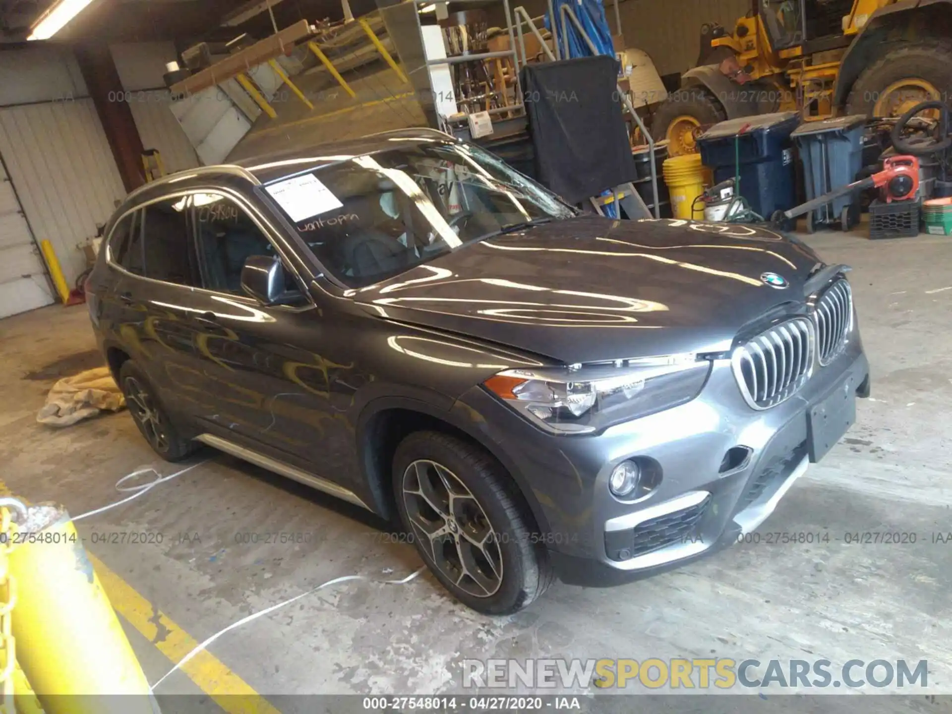 1 Photograph of a damaged car WBXHT3C57K5L91319 BMW X1 2019