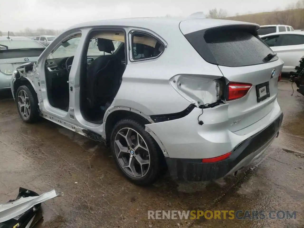 3 Photograph of a damaged car WBXHT3C57K5N05397 BMW X1 2019