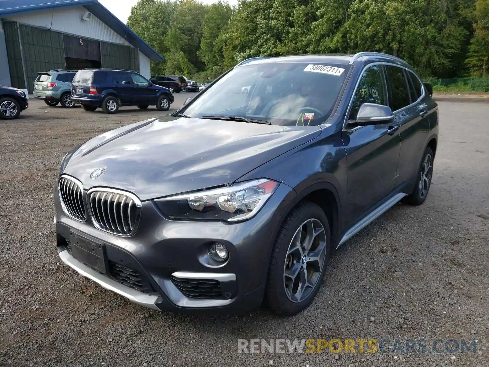 2 Фотография поврежденного автомобиля WBXHT3C58K5L36944 BMW X1 2019