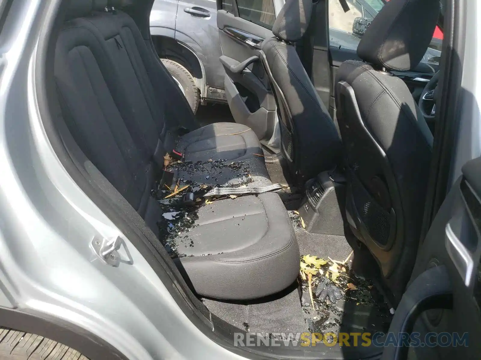 6 Фотография поврежденного автомобиля WBXHT3C58K5L37835 BMW X1 2019