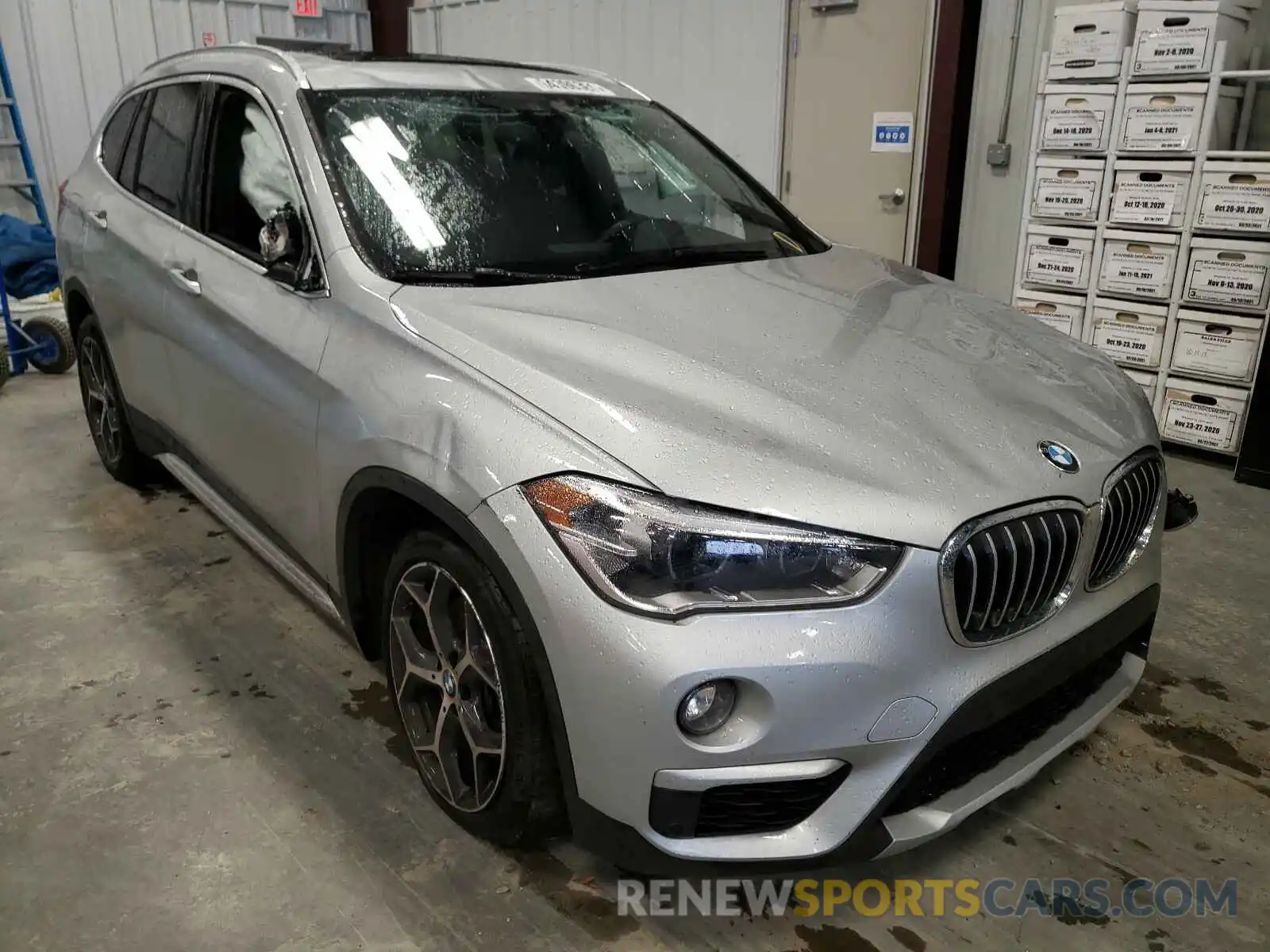 1 Фотография поврежденного автомобиля WBXHT3C59K5L37195 BMW X1 2019